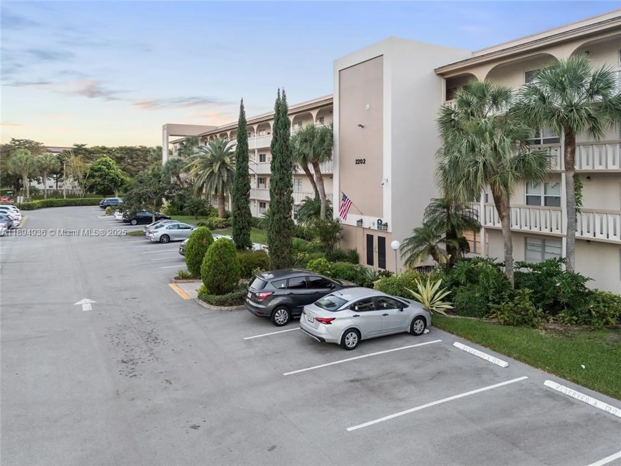 Property Slideshow image 1 of 2 | 2202 lucaya bnd l3, Coconut Creek, FL, 33066