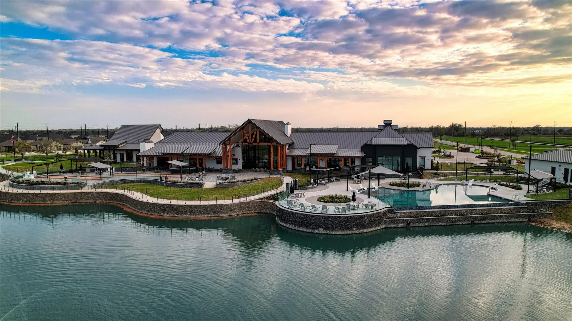 Property Slideshow image 5 of 8 | 7834 vibrant water ct, Fulshear, TX, 77441