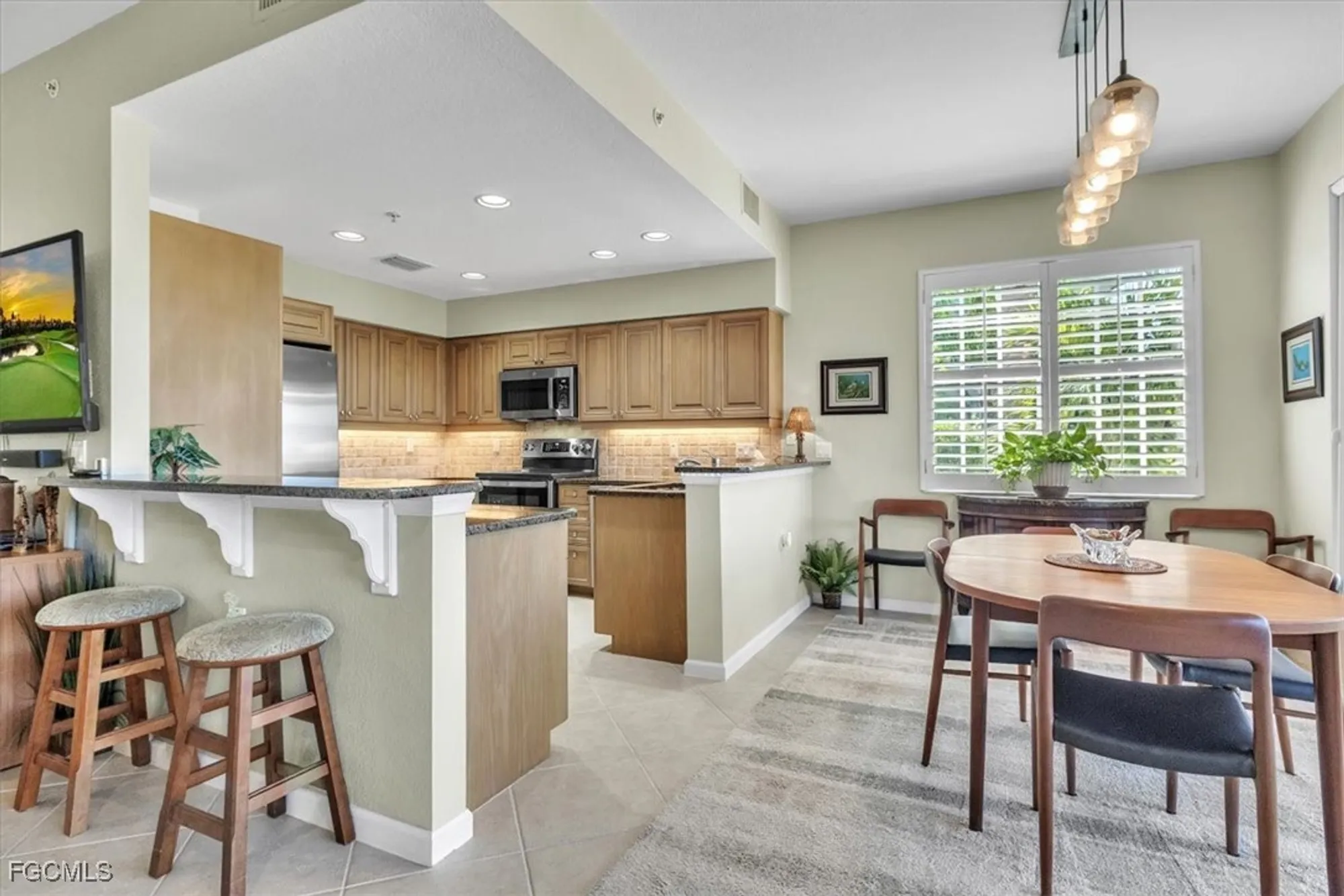 Property Slideshow image 17 of 50 | 3711 pebblebrook ridge ct apt 101, Fort Myers, FL, 33905