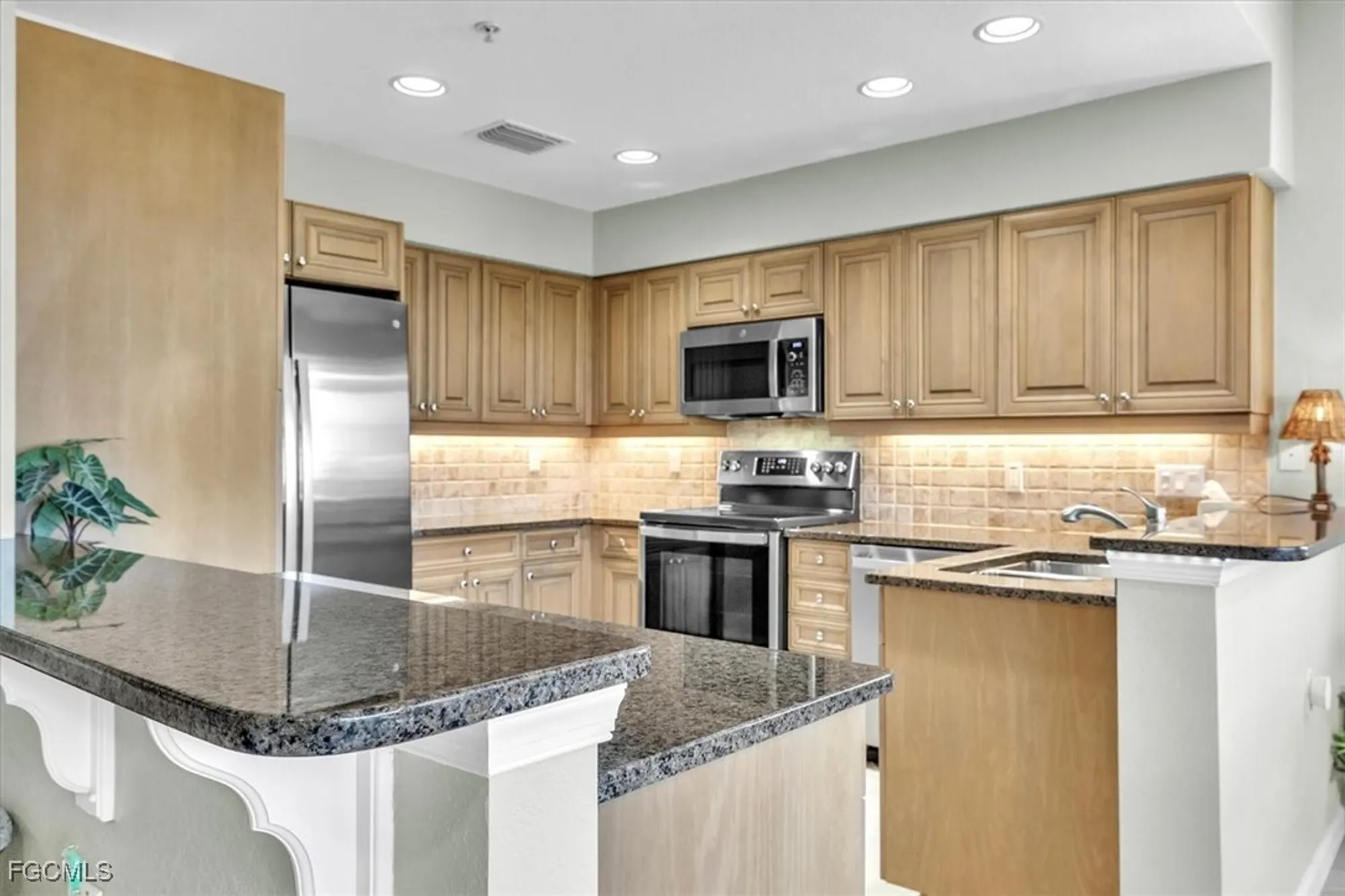 Property Slideshow image 12 of 50 | 3711 pebblebrook ridge ct apt 101, Fort Myers, FL, 33905