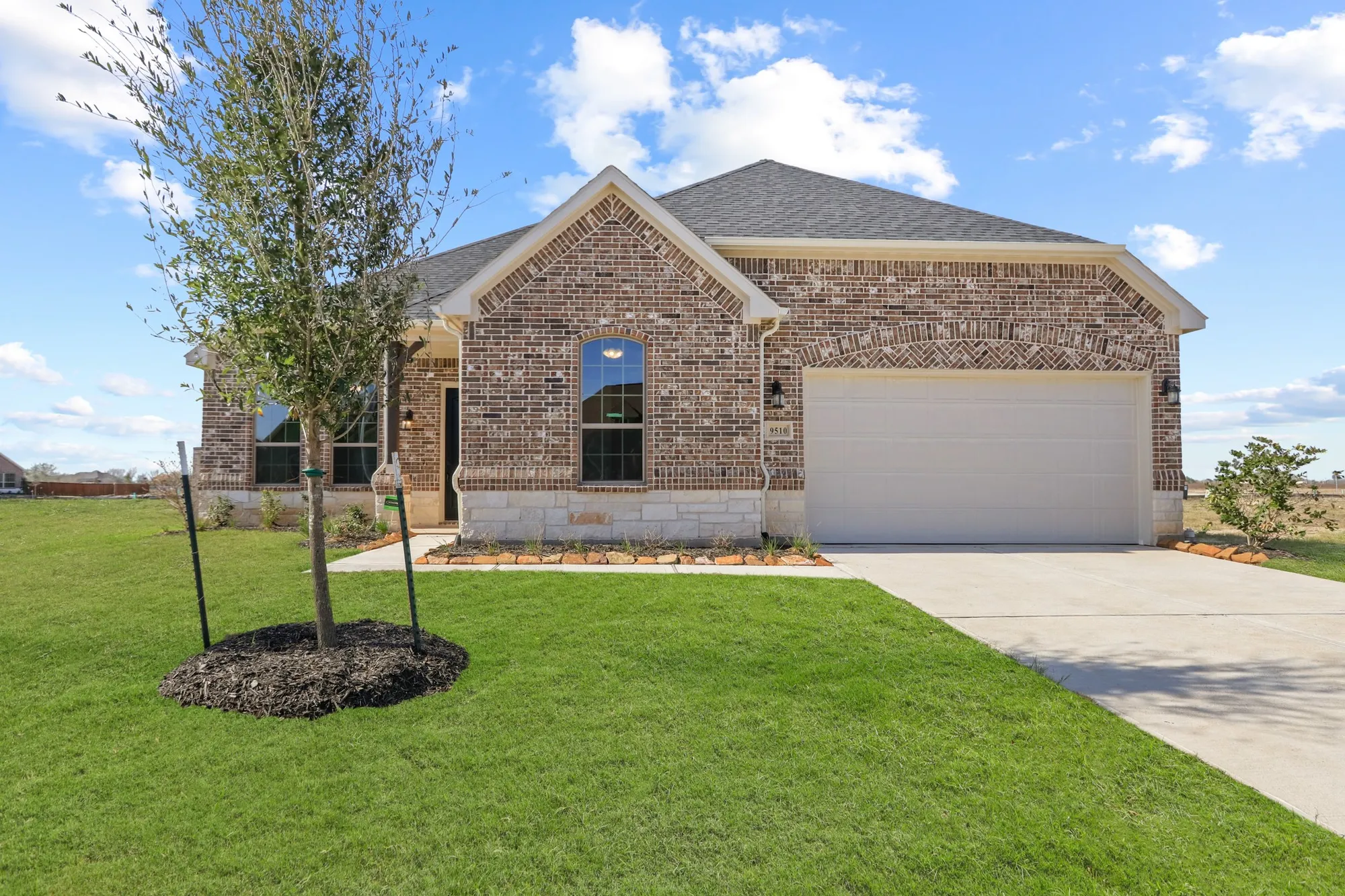 Property Slideshow image 1 of 19 | 9510 turnstone dr, Manvel, TX, 77578