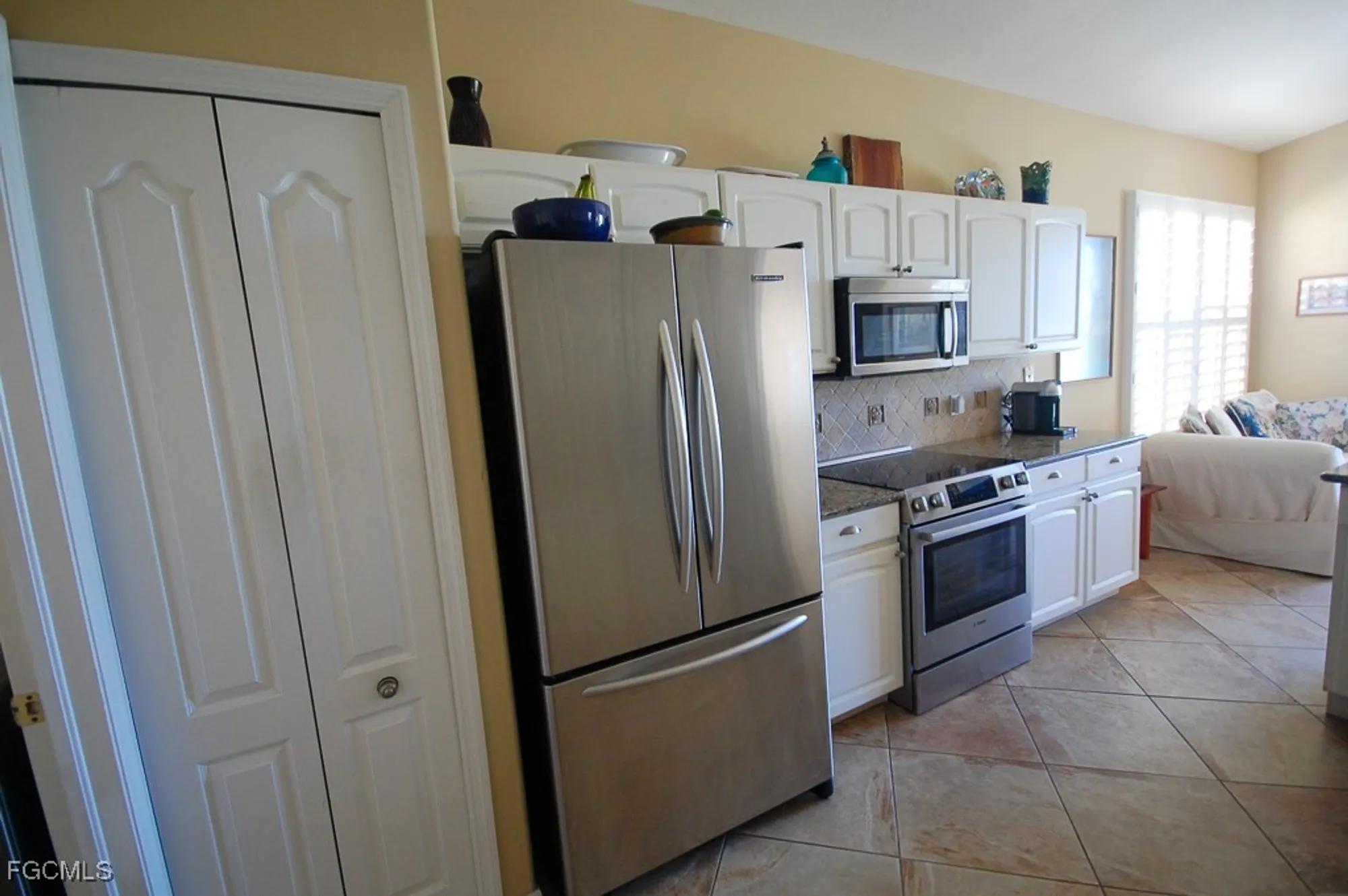 Property Slideshow image 12 of 39 | 14862 crescent cove dr, Fort Myers, FL, 33908