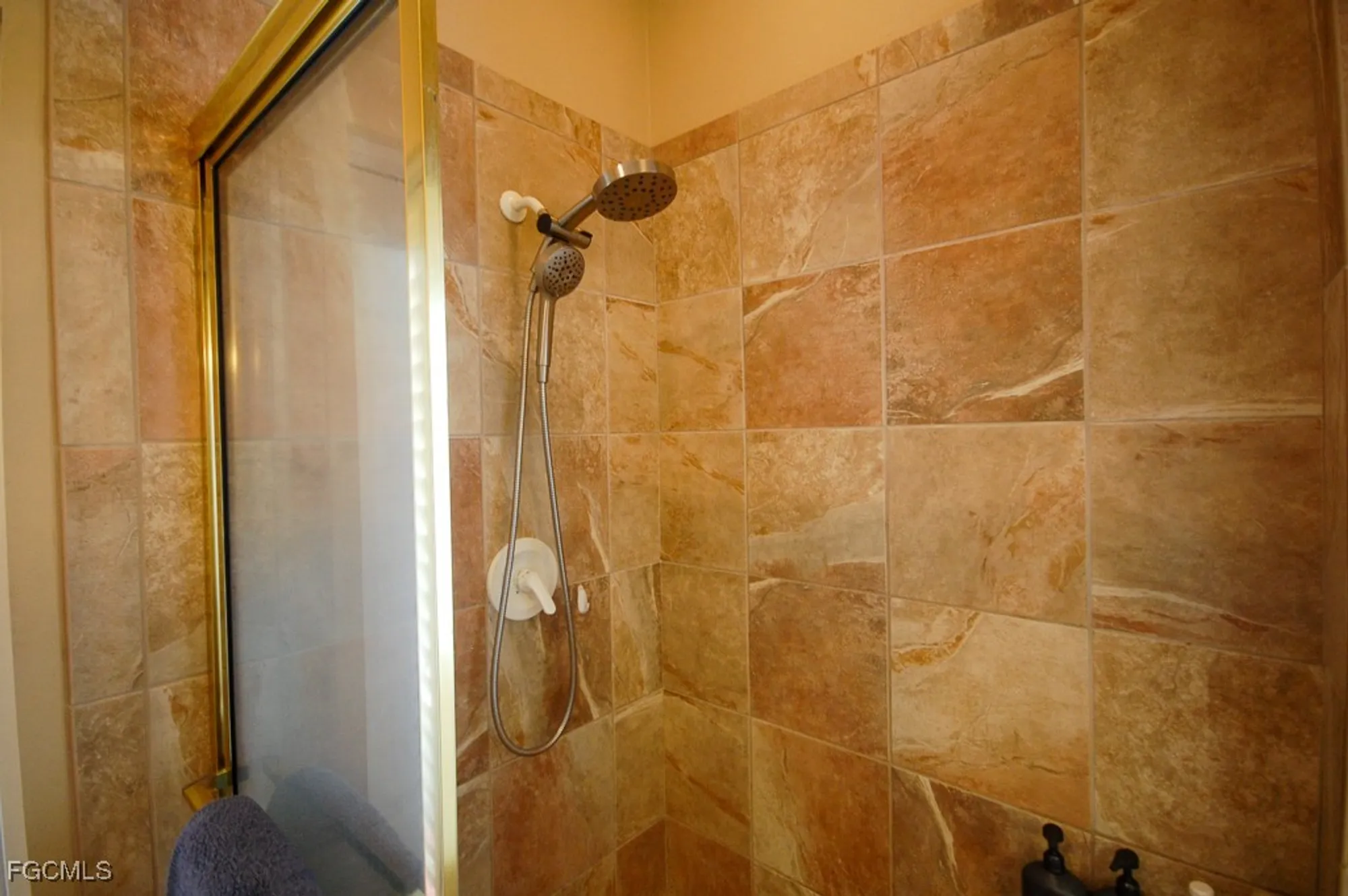 Property Slideshow image 20 of 39 | 14862 crescent cove dr, Fort Myers, FL, 33908