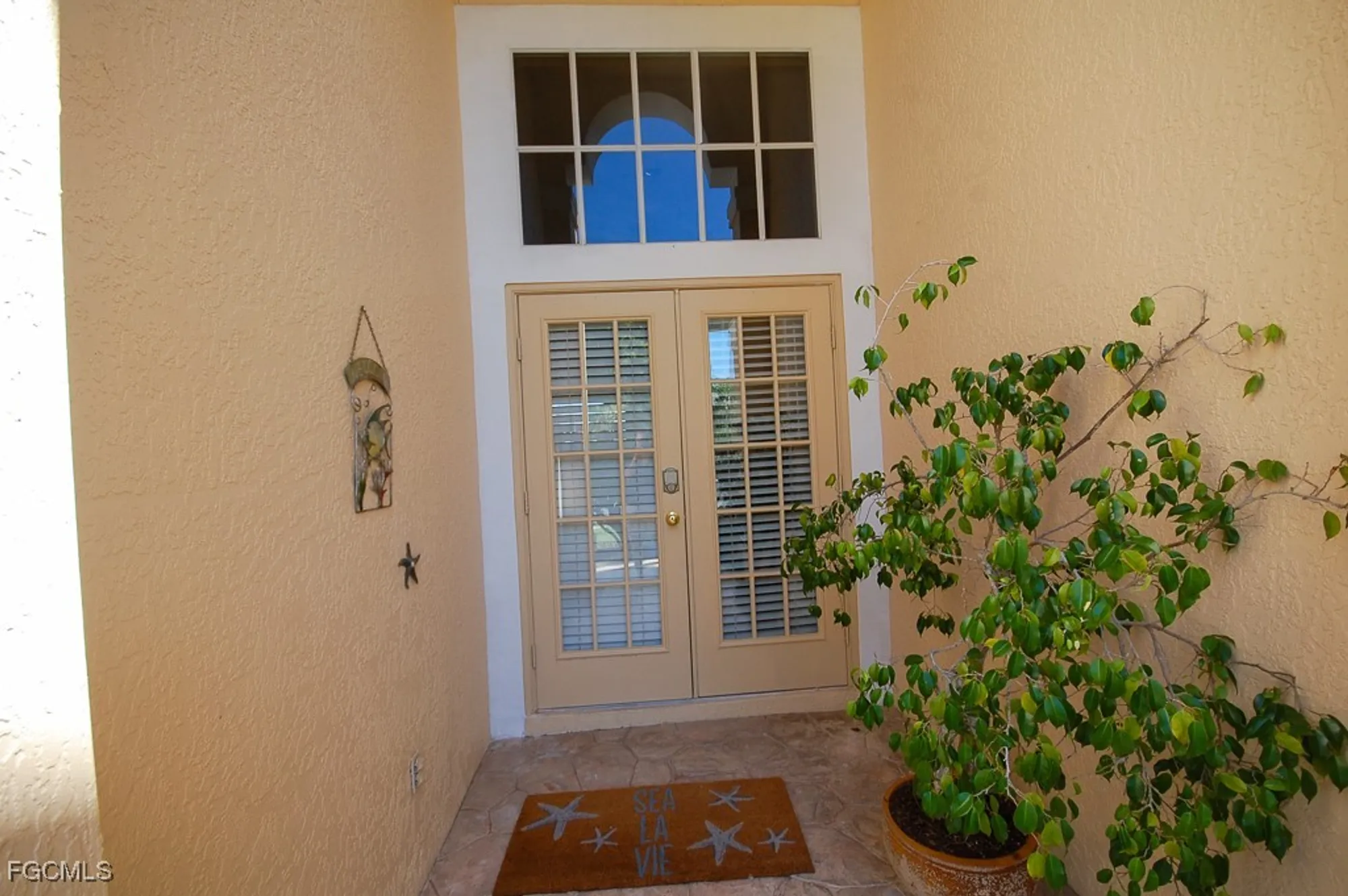Property Slideshow image 3 of 39 | 14862 crescent cove dr, Fort Myers, FL, 33908