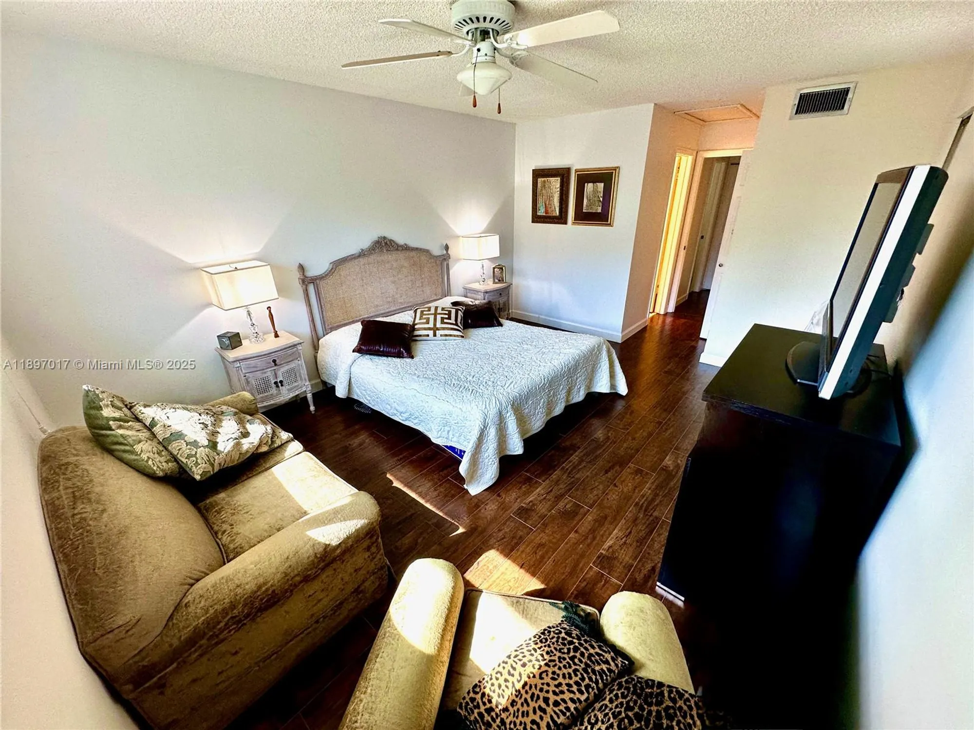 Property Slideshow image 11 of 29 | 35 colonial club dr apt 203, Boynton Beach, FL, 33435