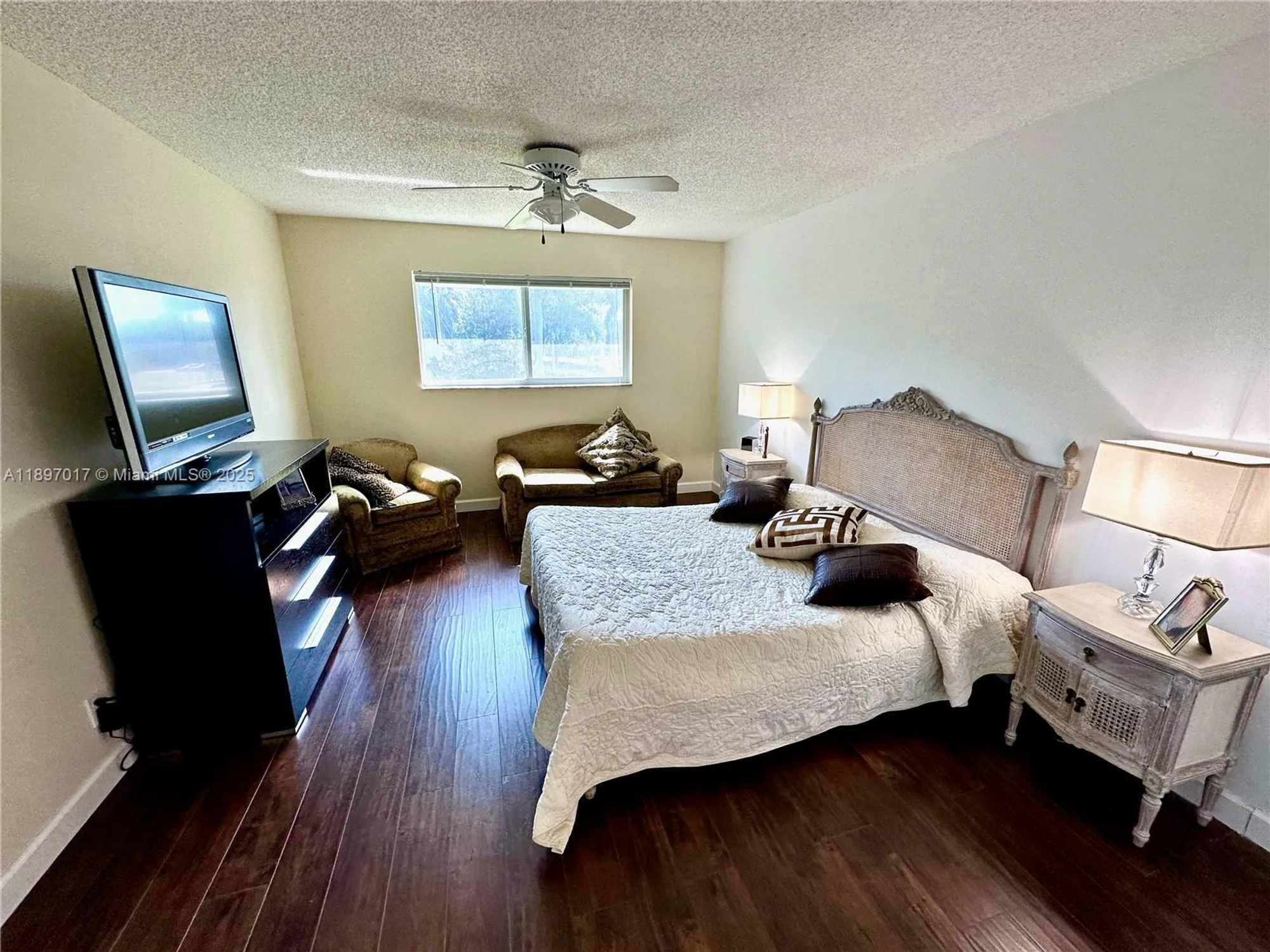 Property Slideshow image 12 of 29 | 35 colonial club dr apt 203, Boynton Beach, FL, 33435