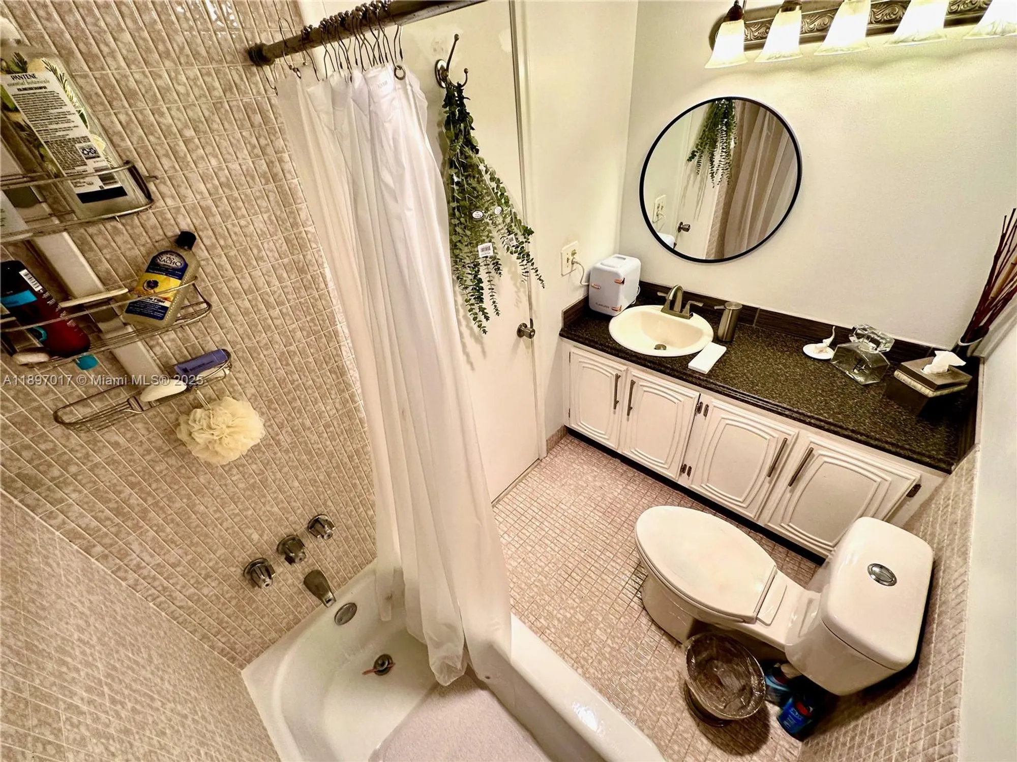 Property Slideshow image 13 of 29 | 35 colonial club dr apt 203, Boynton Beach, FL, 33435