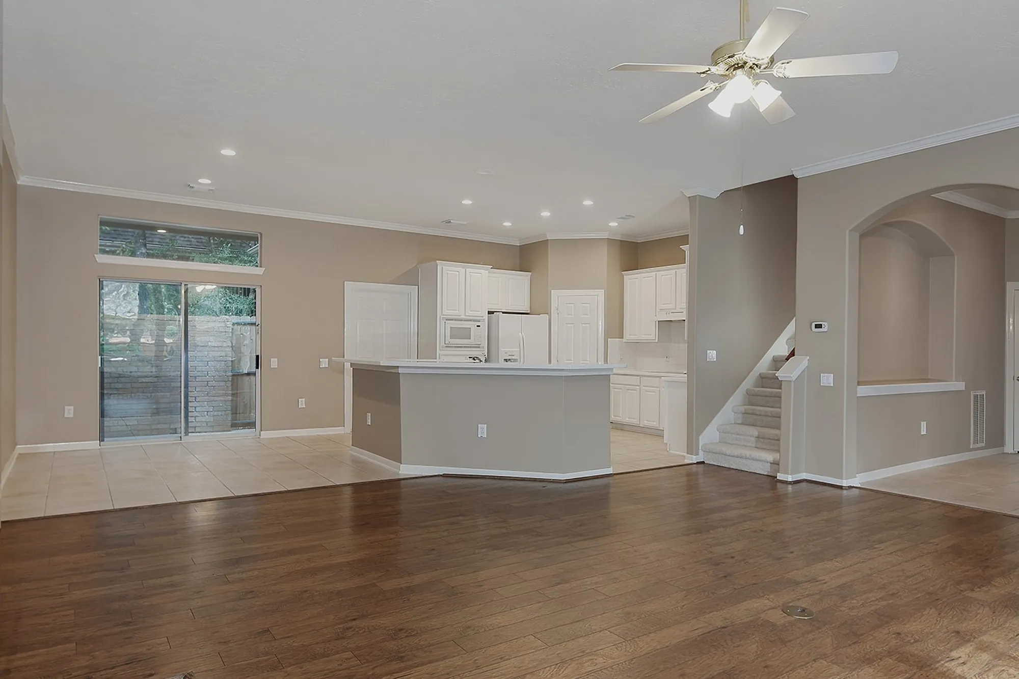 Property Slideshow image 12 of 38 | 47 wilmington way, The Woodlands, TX, 77384