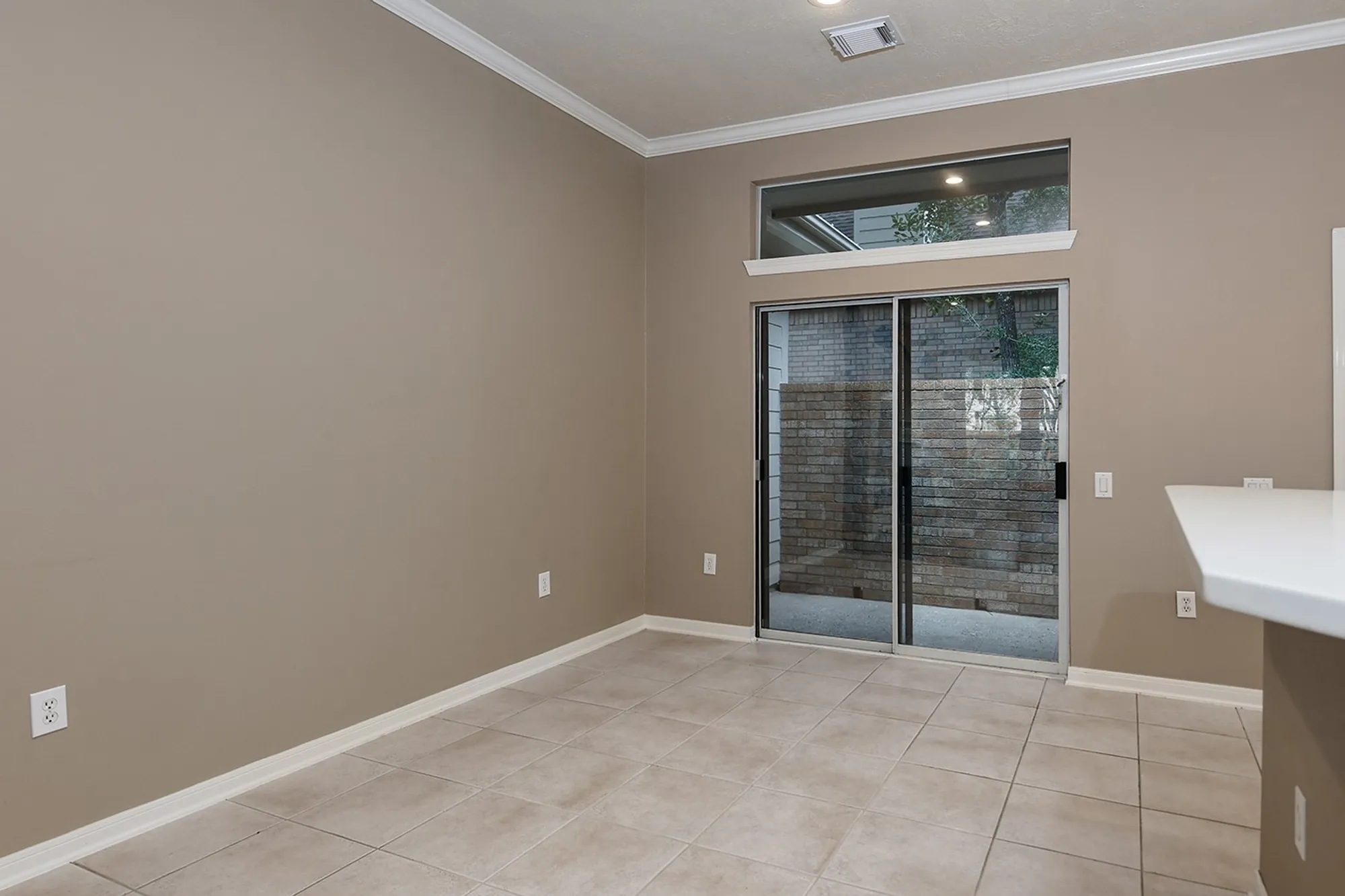 Property Slideshow image 13 of 38 | 47 wilmington way, The Woodlands, TX, 77384