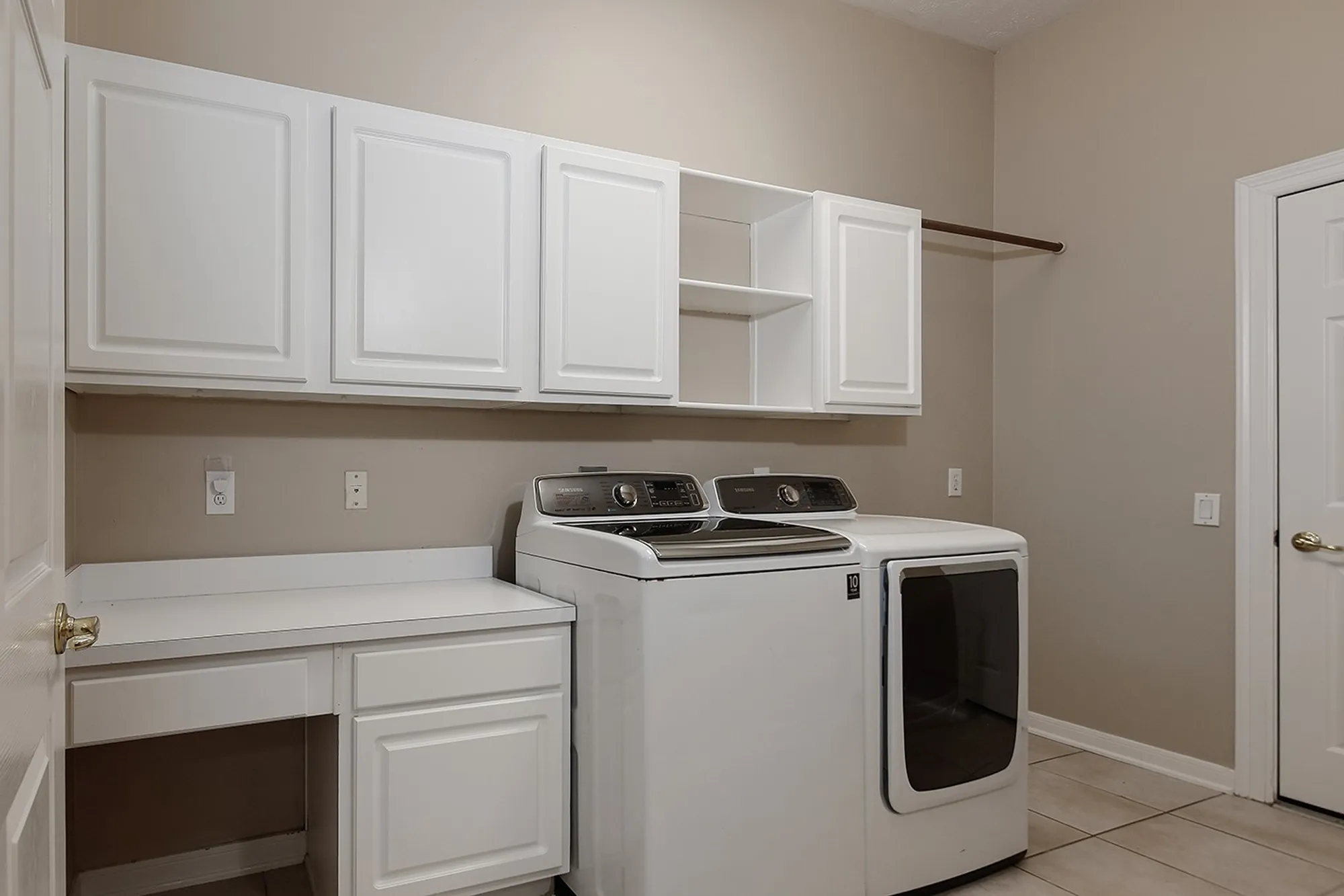 Property Slideshow image 24 of 38 | 47 wilmington way, The Woodlands, TX, 77384
