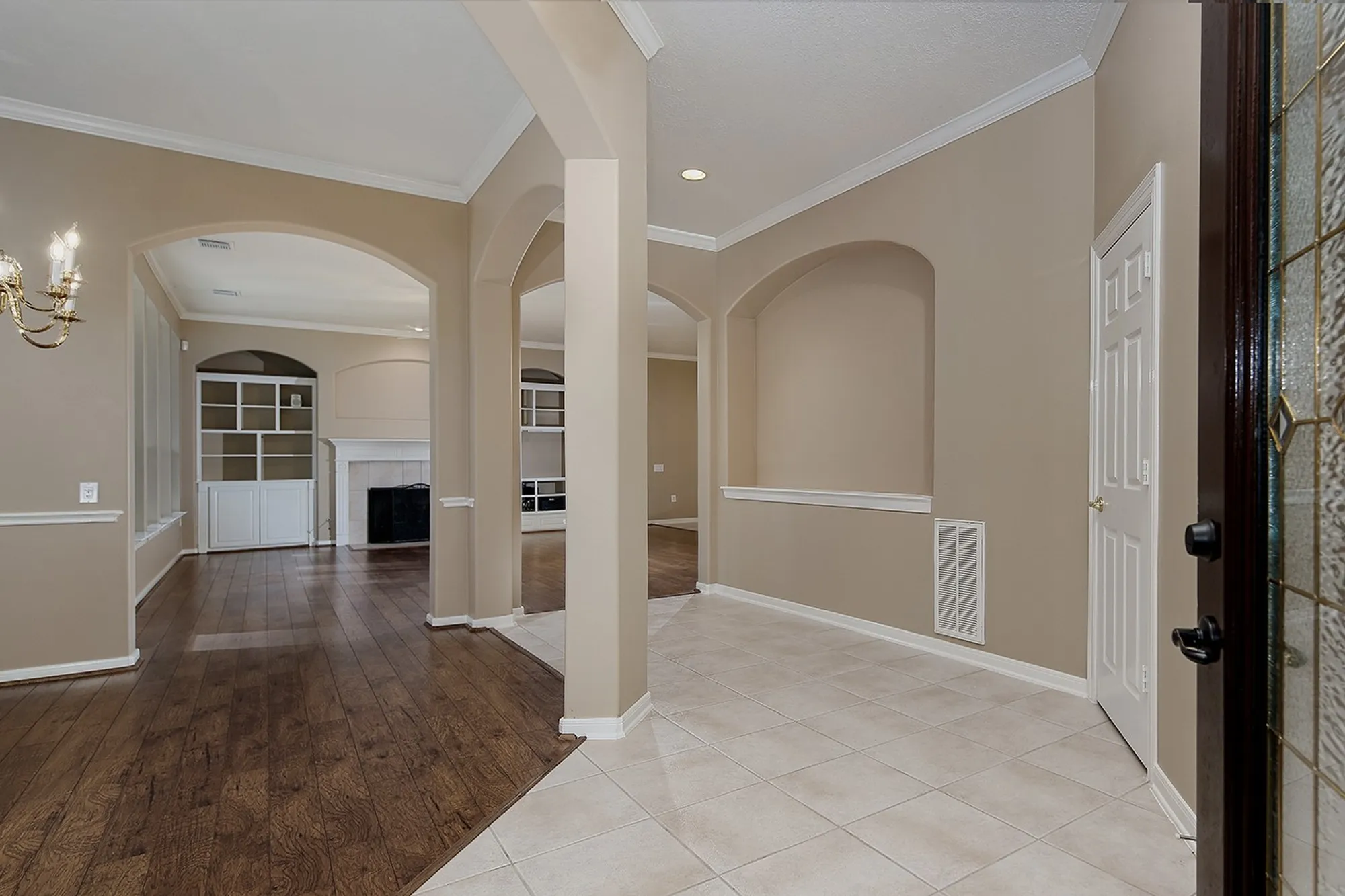 Property Slideshow image 9 of 38 | 47 wilmington way, The Woodlands, TX, 77384