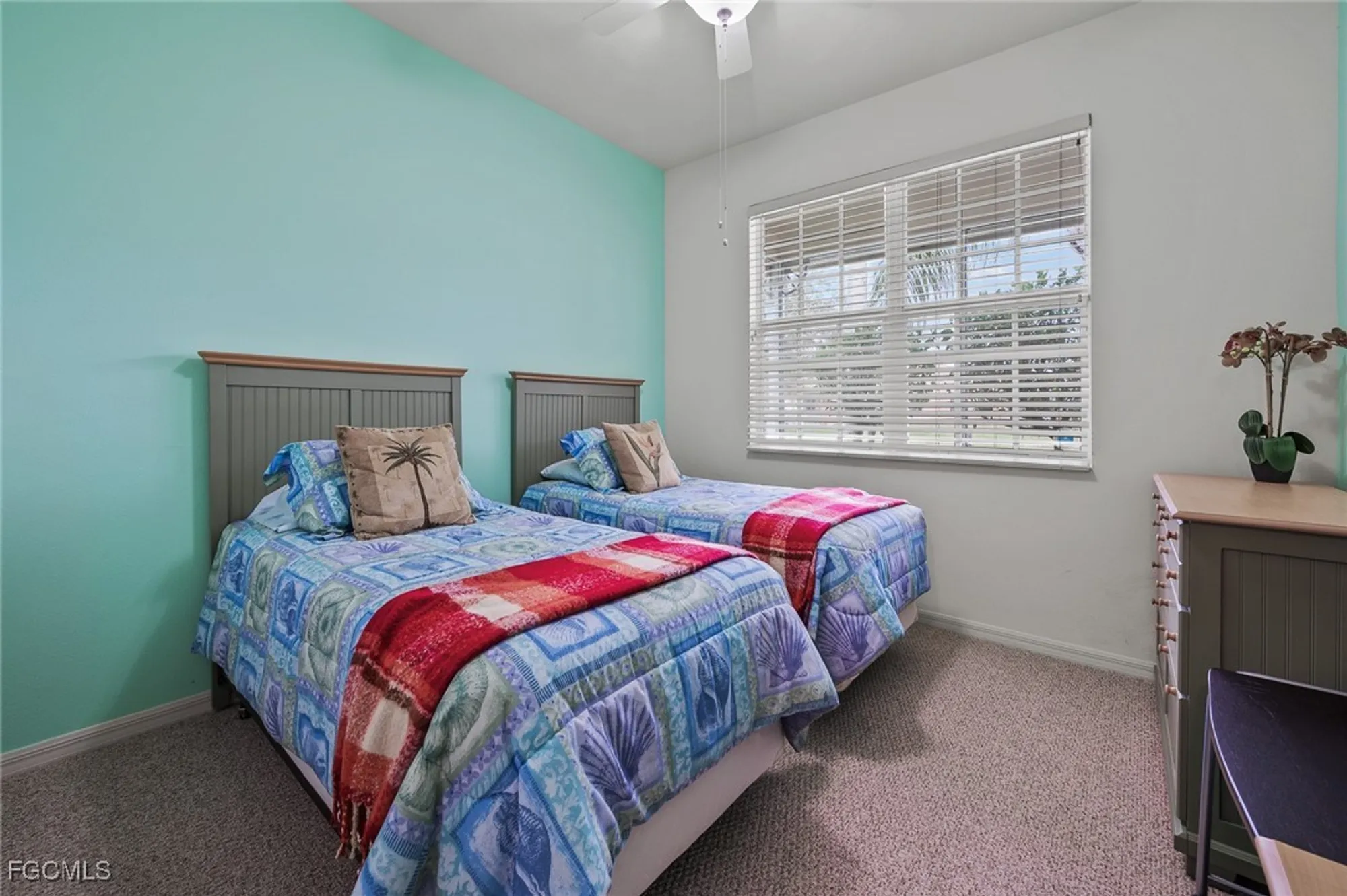 Property Slideshow image 15 of 39 | 15364 yellow wood dr, Alva, FL, 33920