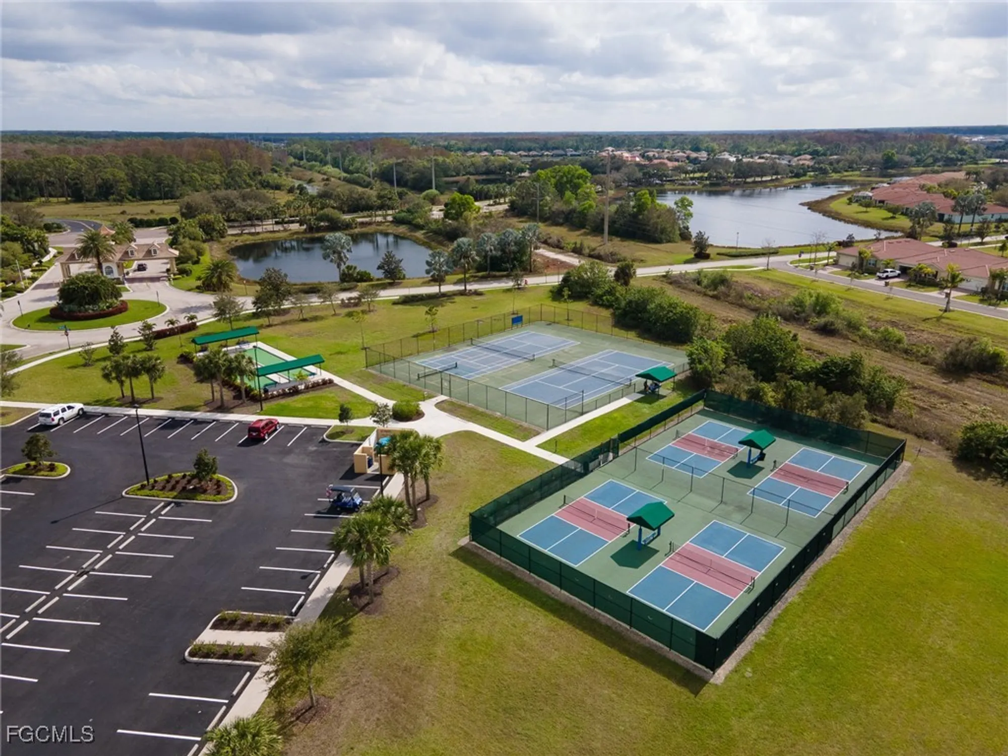 Property Slideshow image 35 of 39 | 15364 yellow wood dr, Alva, FL, 33920