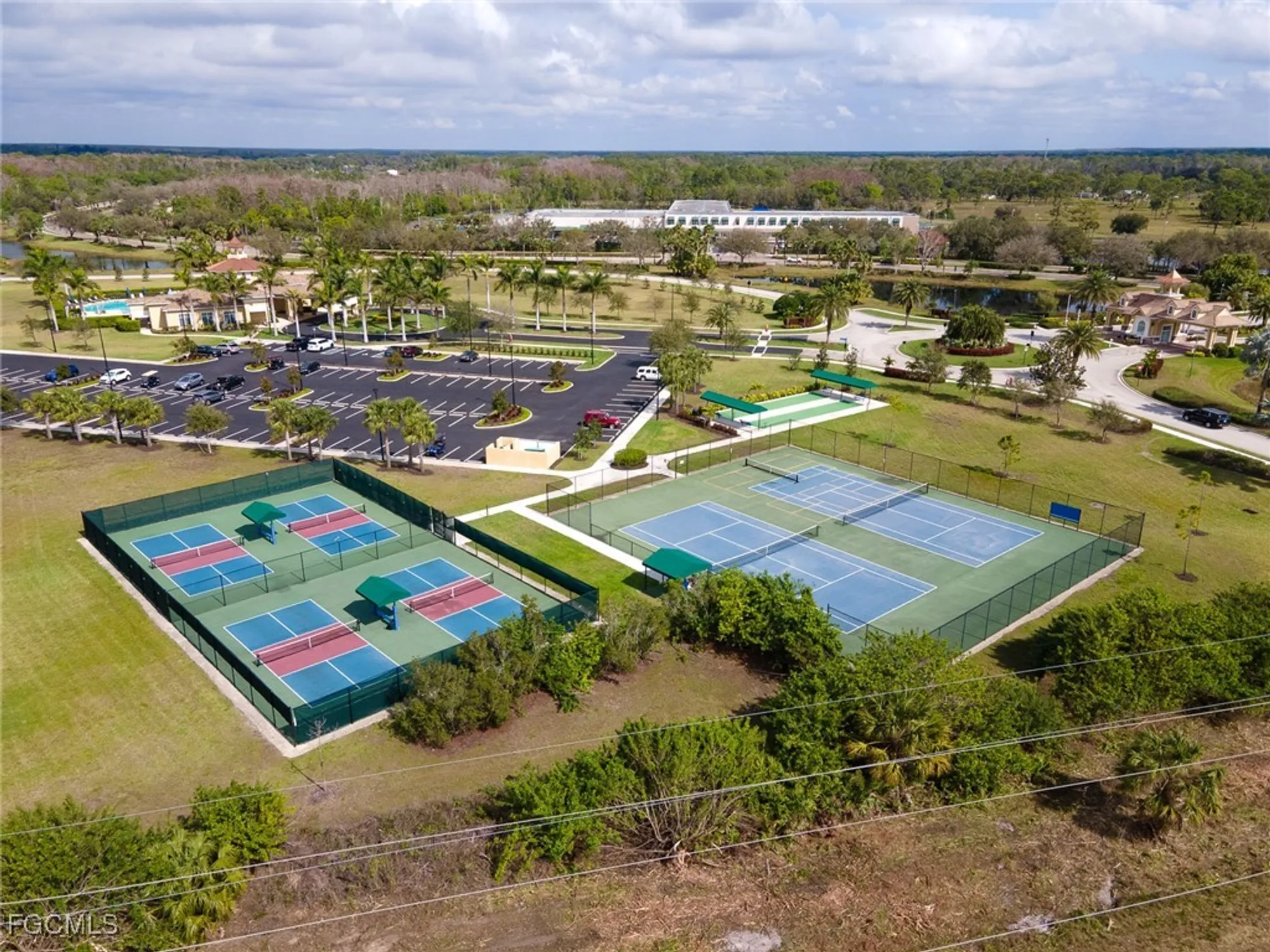 Property Slideshow image 36 of 39 | 15364 yellow wood dr, Alva, FL, 33920