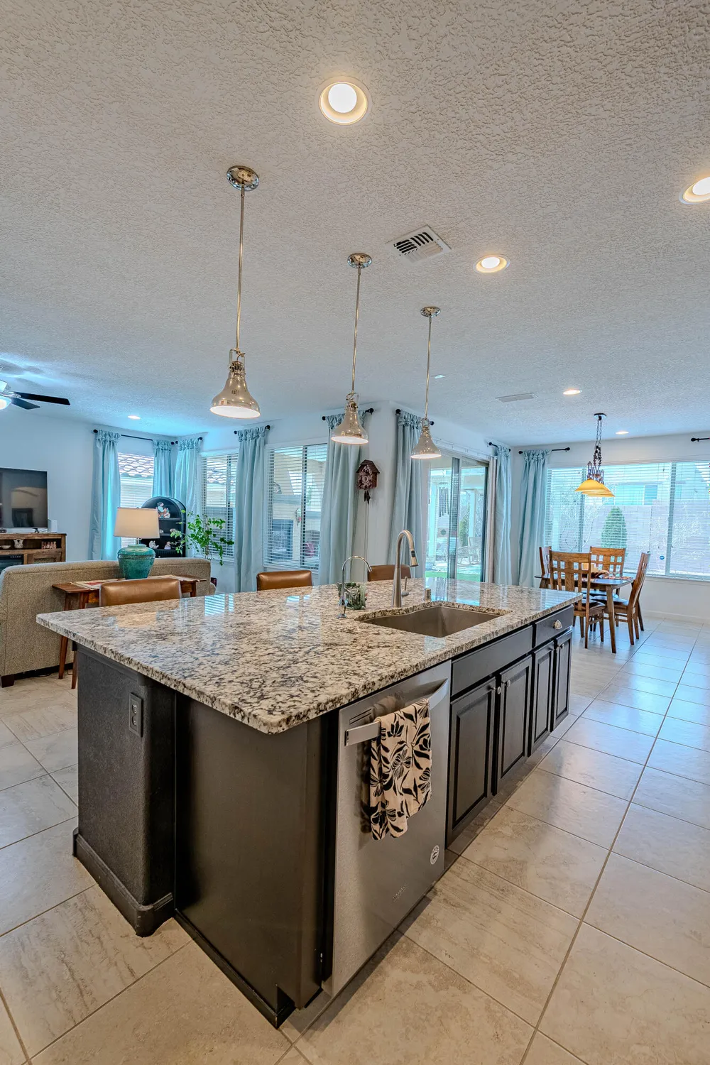 Property Slideshow image 5 of 34 | 2309 chuckwalla spring trl, Albuquerque, NM, 87120