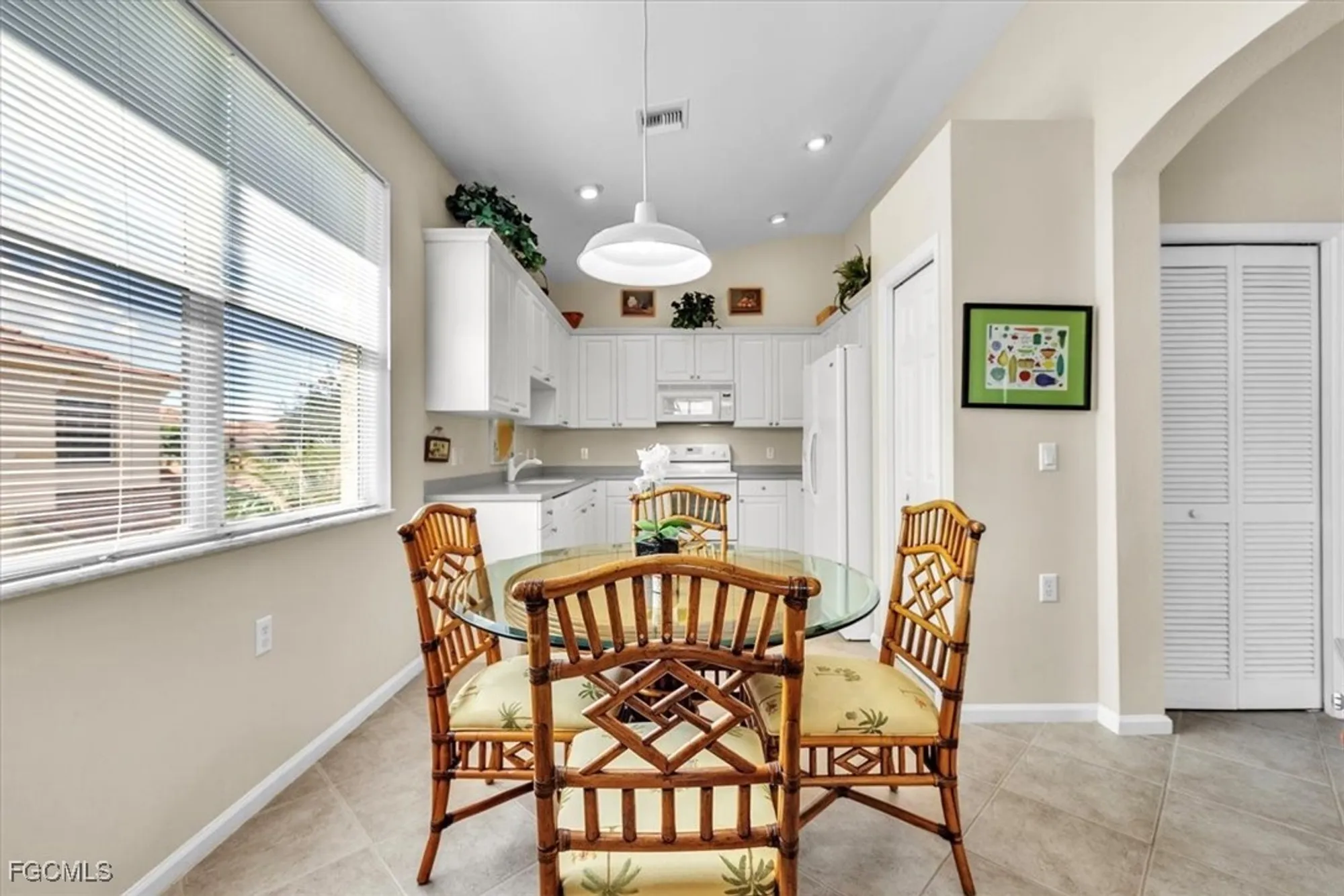 Property Slideshow image 14 of 48 | 3080 meandering way 202, Fort Myers, FL, 33905