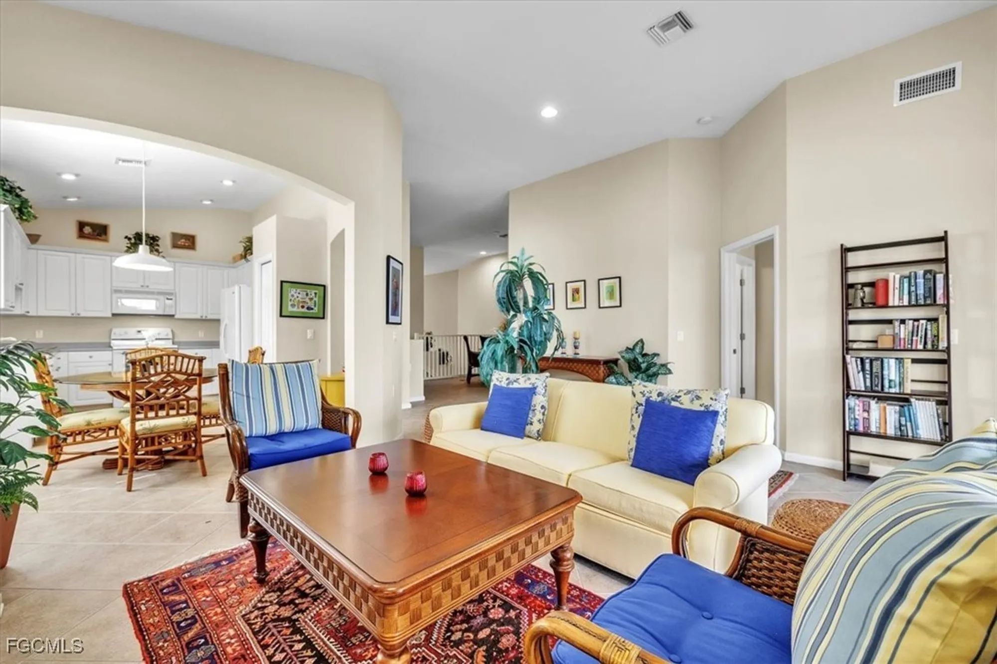 Property Slideshow image 12 of 48 | 3080 meandering way 202, Fort Myers, FL, 33905