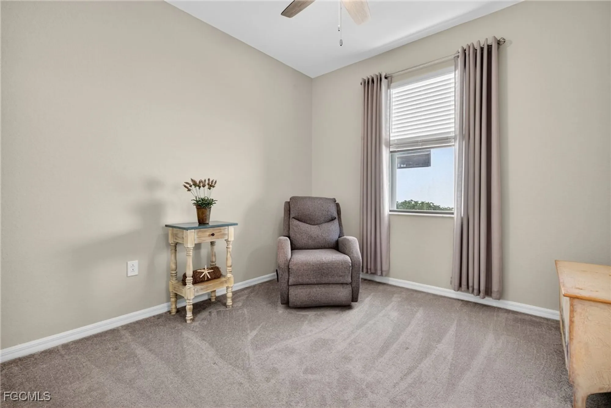 Property Slideshow image 21 of 50 | 11975 arbor trace dr, Fort Myers, FL, 33913