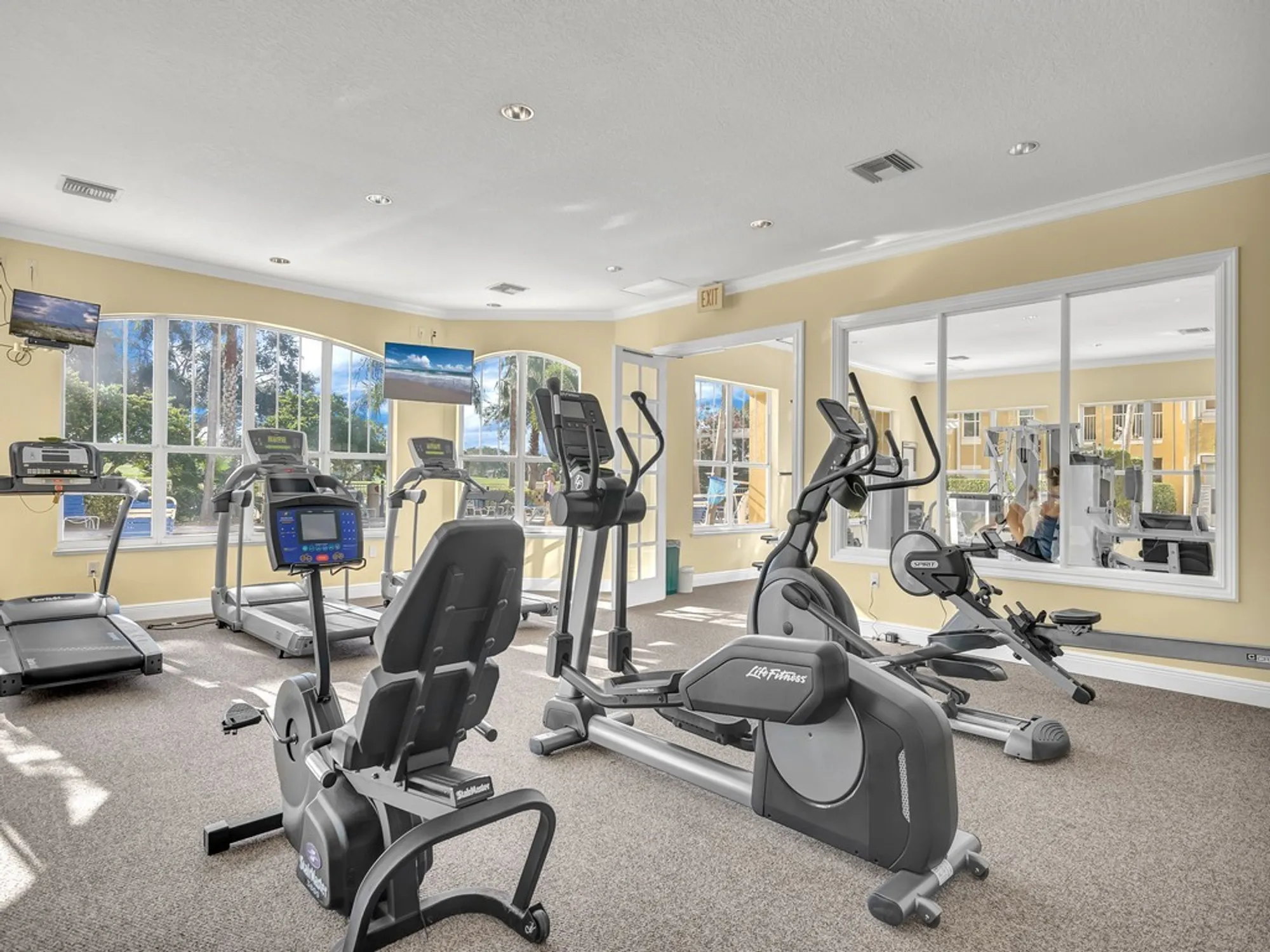Property Slideshow image 30 of 36 | 5045 fairways cir d101, Vero Beach, FL, 32967