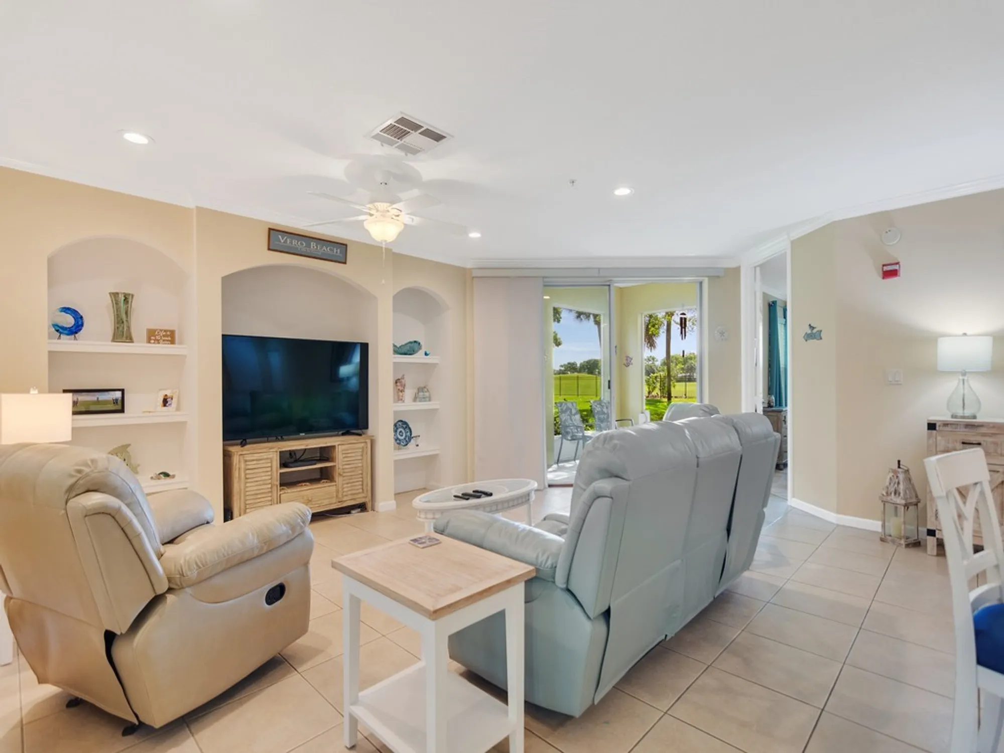 Property Slideshow image 9 of 36 | 5045 fairways cir d101, Vero Beach, FL, 32967