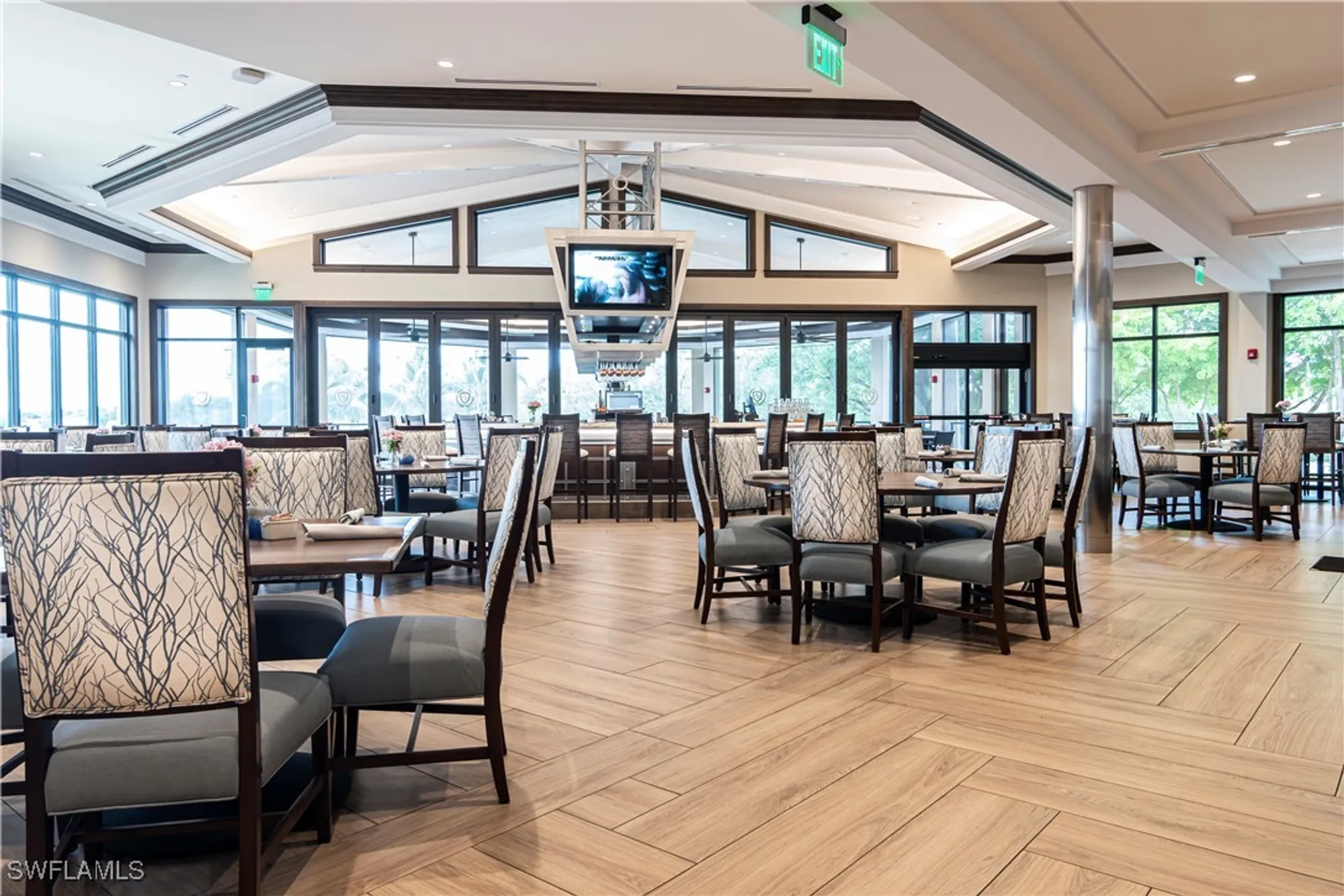 Property Slideshow image 11 of 13 | 10212 gator bay ct, Naples, FL, 34120