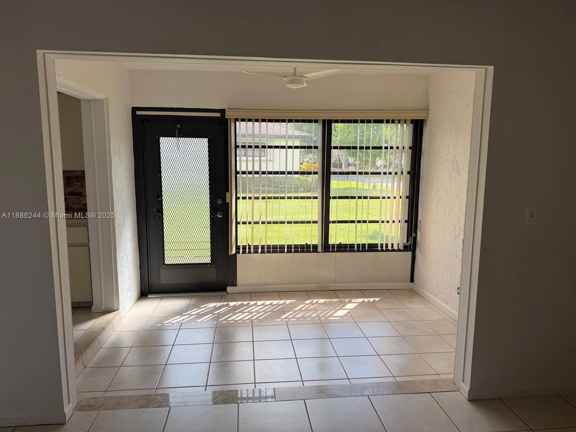 Property Slideshow image 4 of 10 | 4924 eaglewood rd b, Boynton Beach, FL, 33436