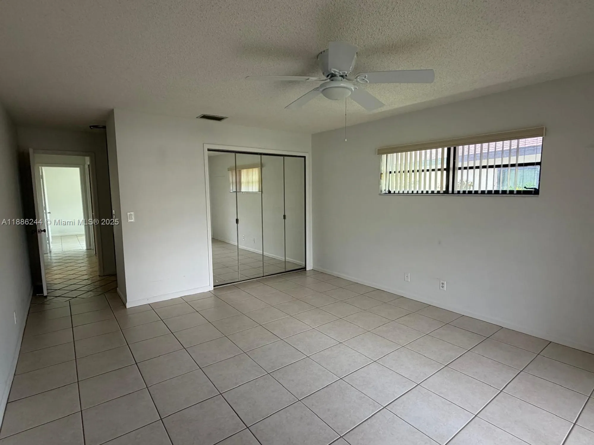 Property Slideshow image 8 of 10 | 4924 eaglewood rd b, Boynton Beach, FL, 33436