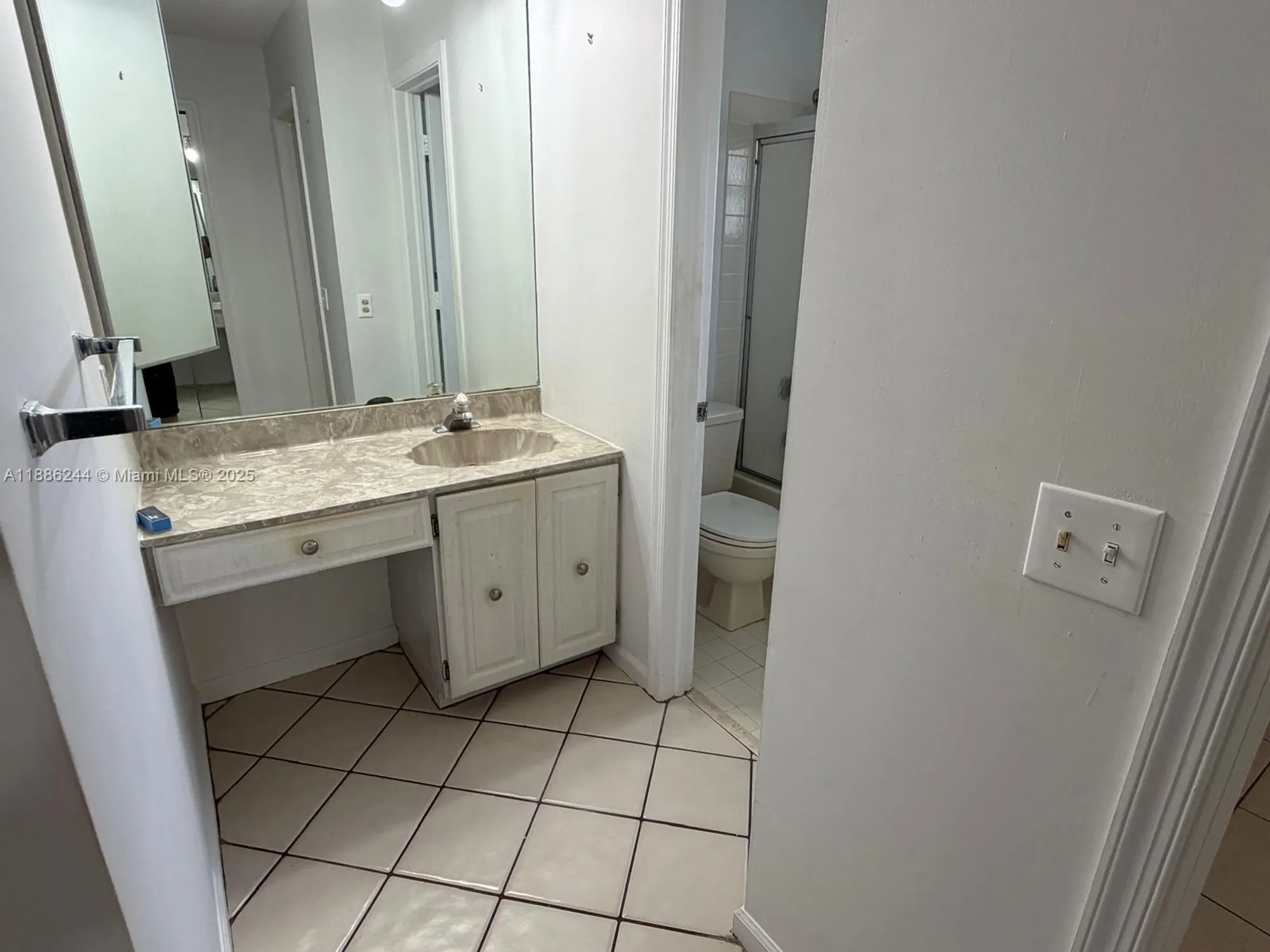 Property Slideshow image 9 of 10 | 4924 eaglewood rd b, Boynton Beach, FL, 33436