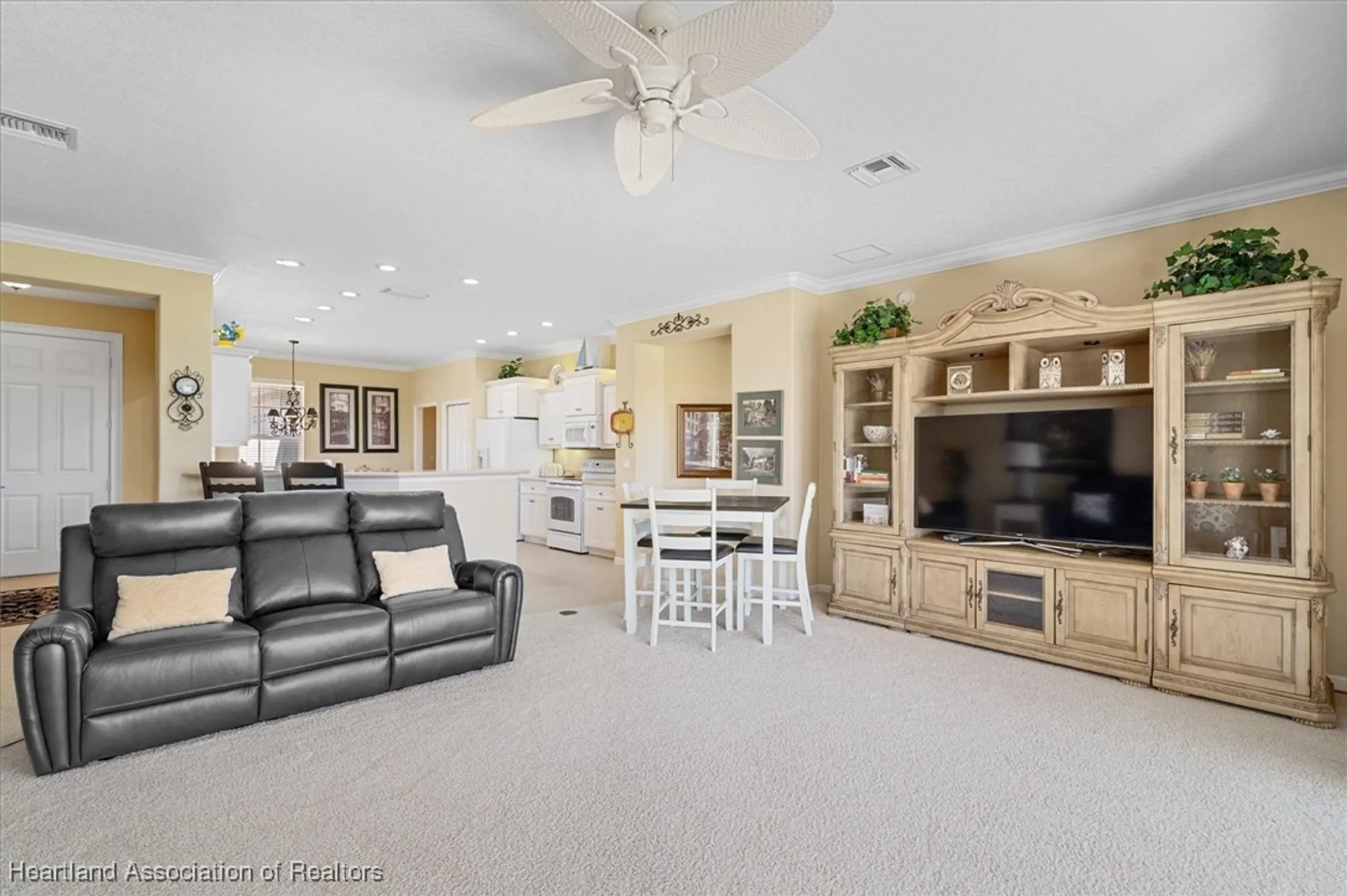 Property Slideshow image 6 of 48 | 4318 north course ln, Avon Park, FL, 33825
