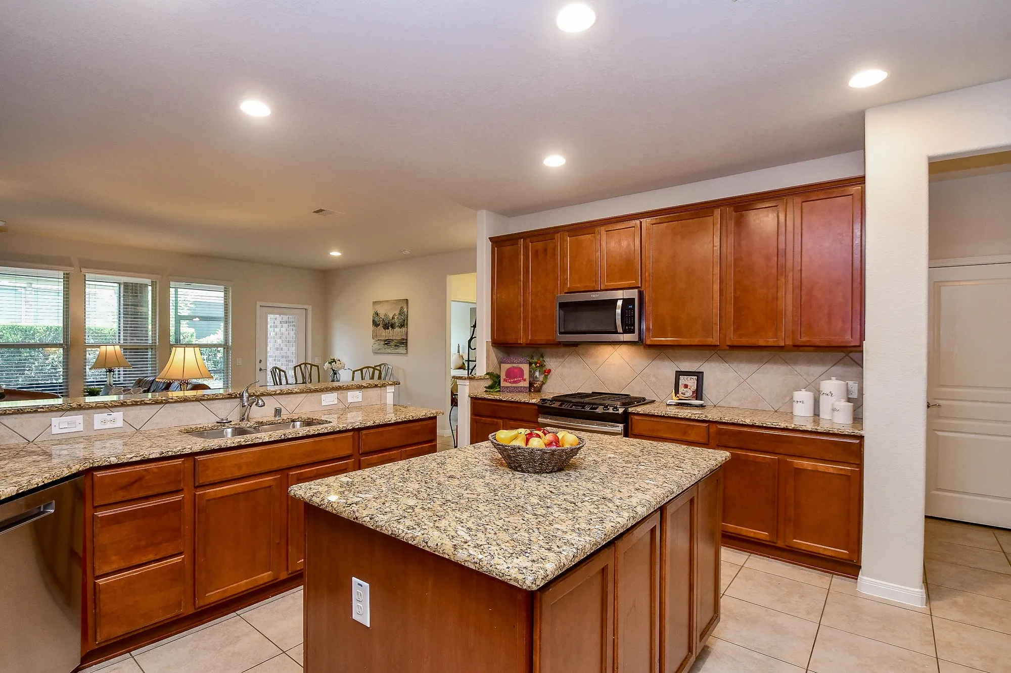 Property Slideshow image 17 of 50 | 1022 majestic oak, Richmond, TX, 77469