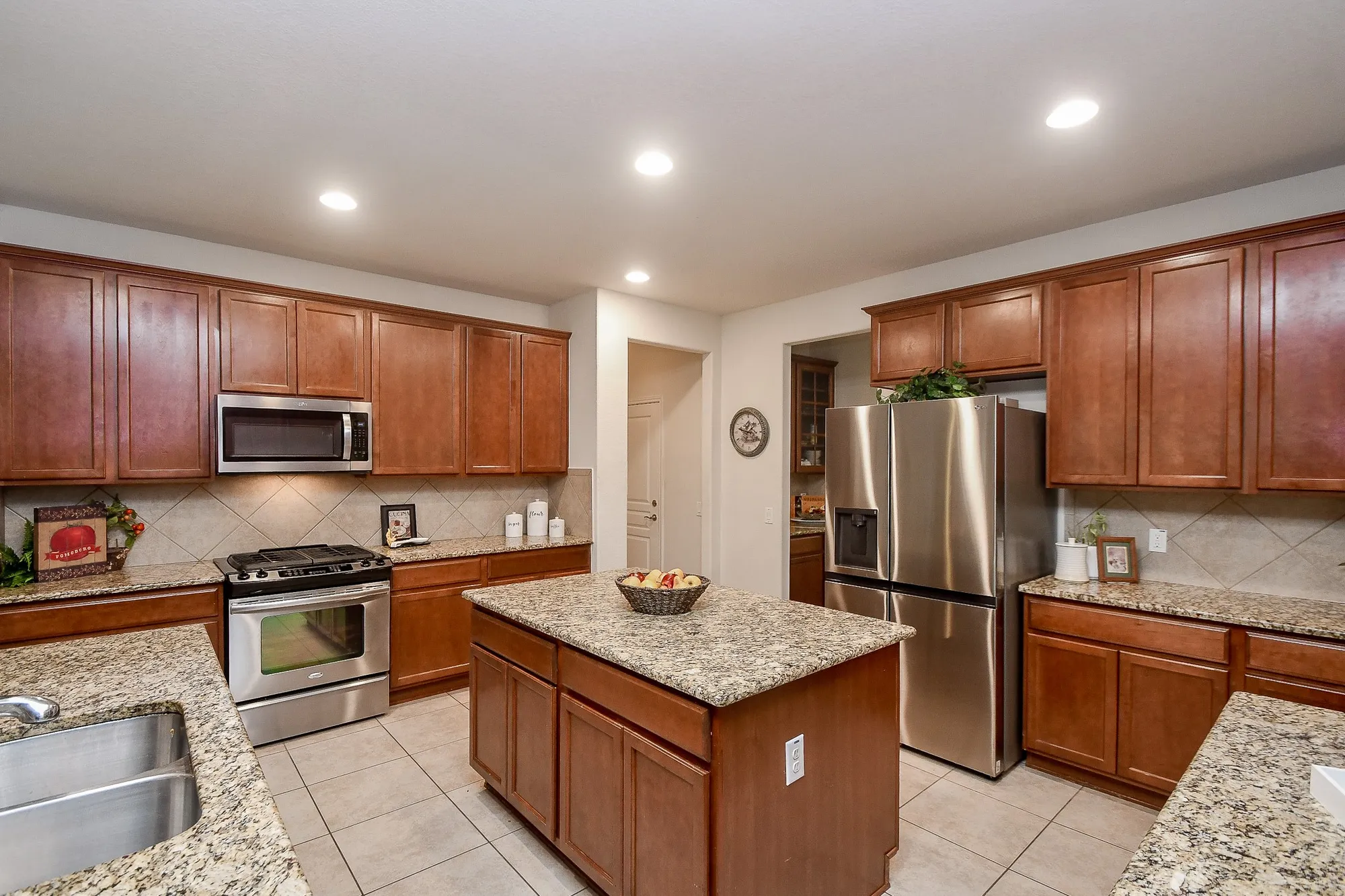 Property Slideshow image 2 of 50 | 1022 majestic oak, Richmond, TX, 77469