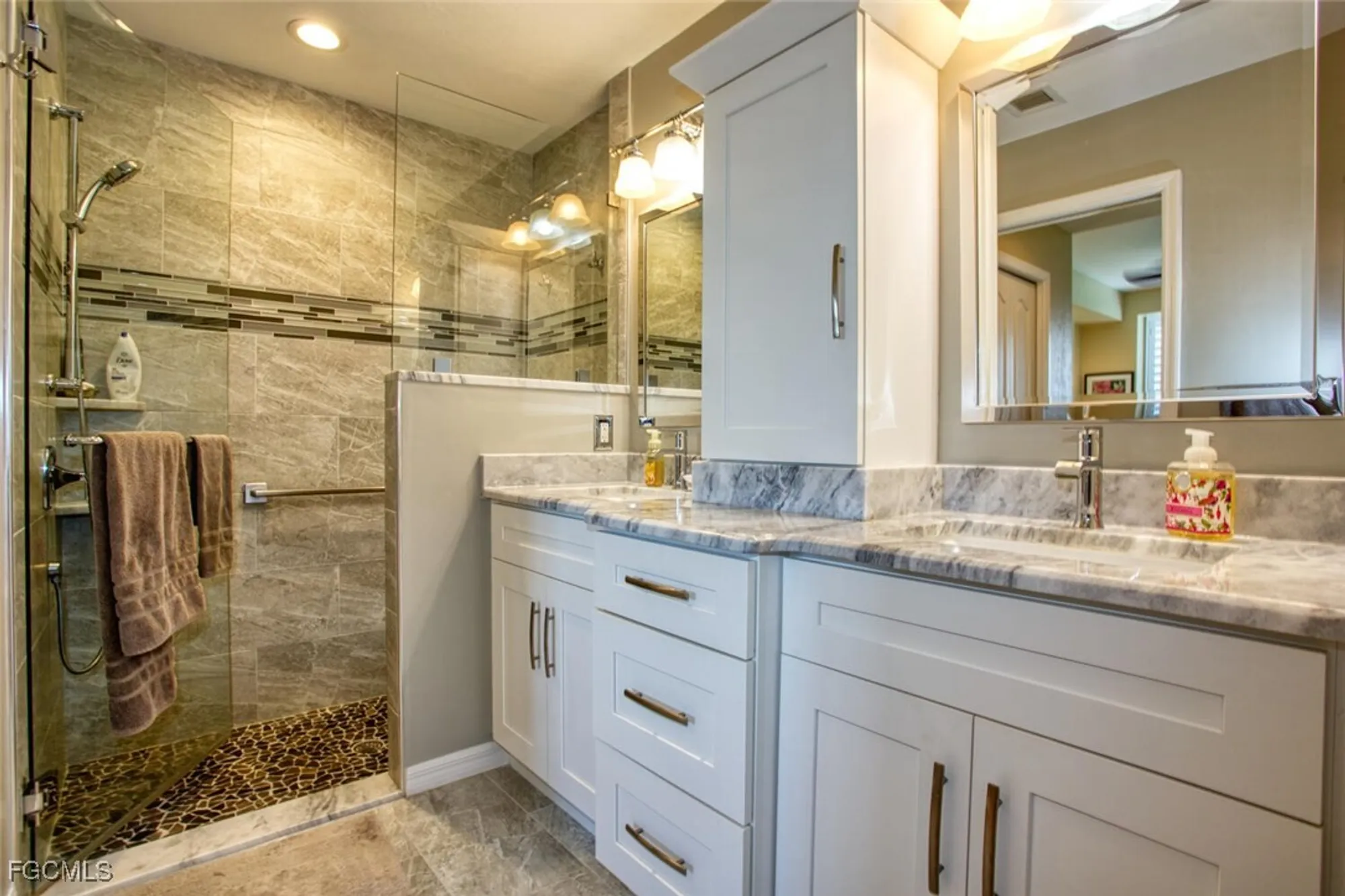 Property Slideshow image 22 of 24 | 10240 washingtonia palm way 2012, Fort Myers, FL, 33966