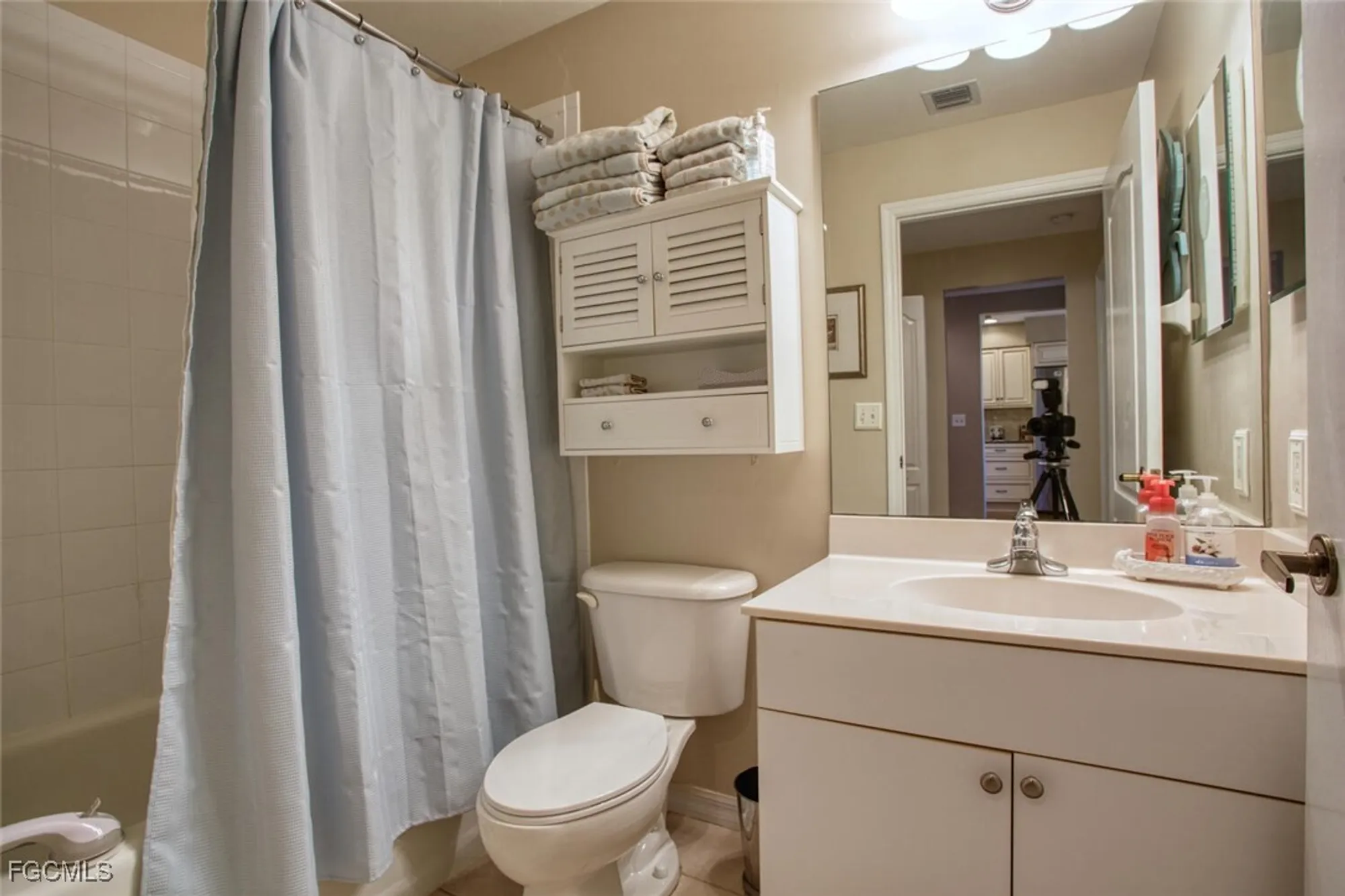 Property Slideshow image 7 of 24 | 10240 washingtonia palm way 2012, Fort Myers, FL, 33966