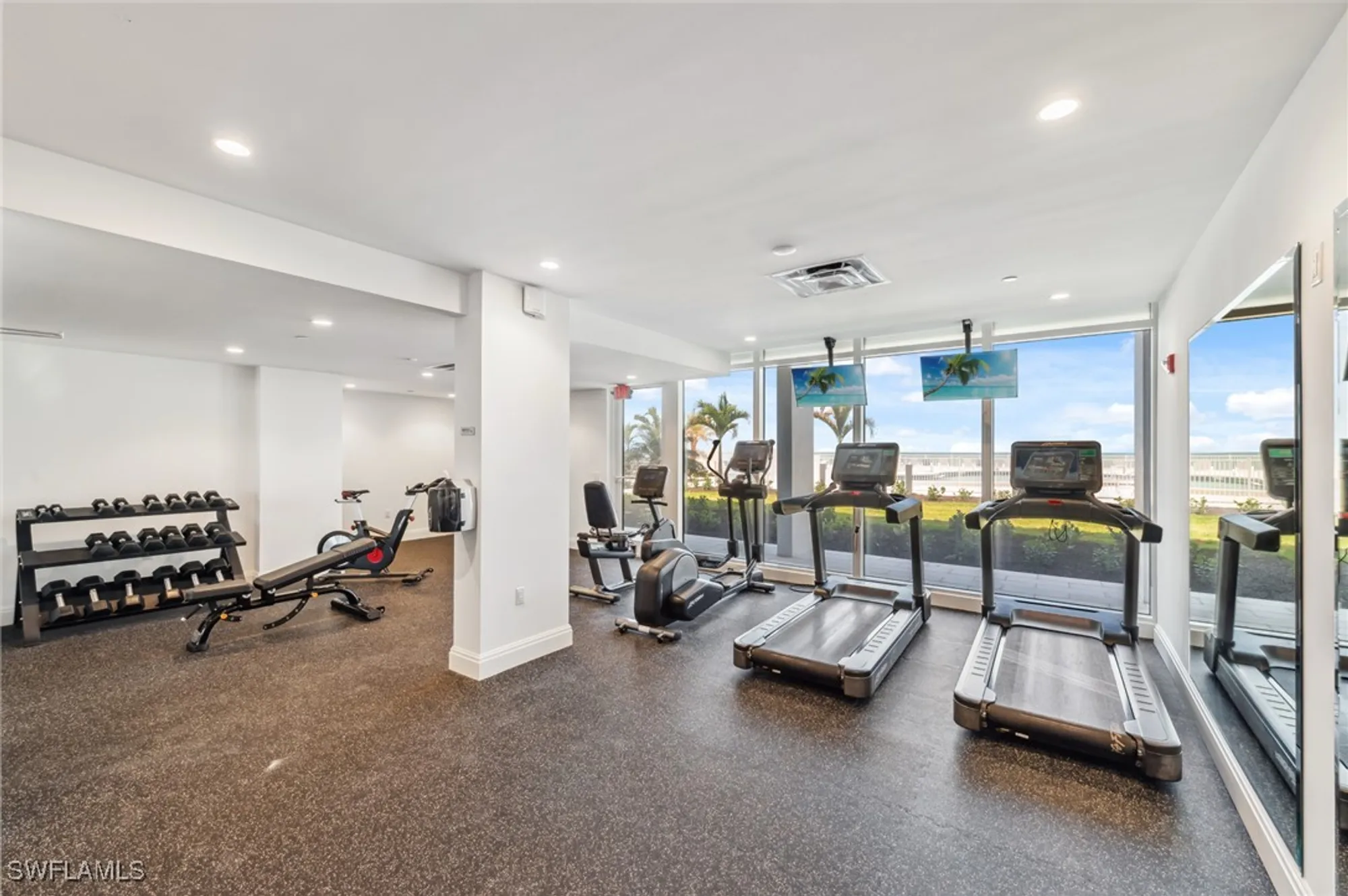 Property Slideshow image 13 of 16 | 3443 gulf shore blvd 309, Naples, FL, 34103