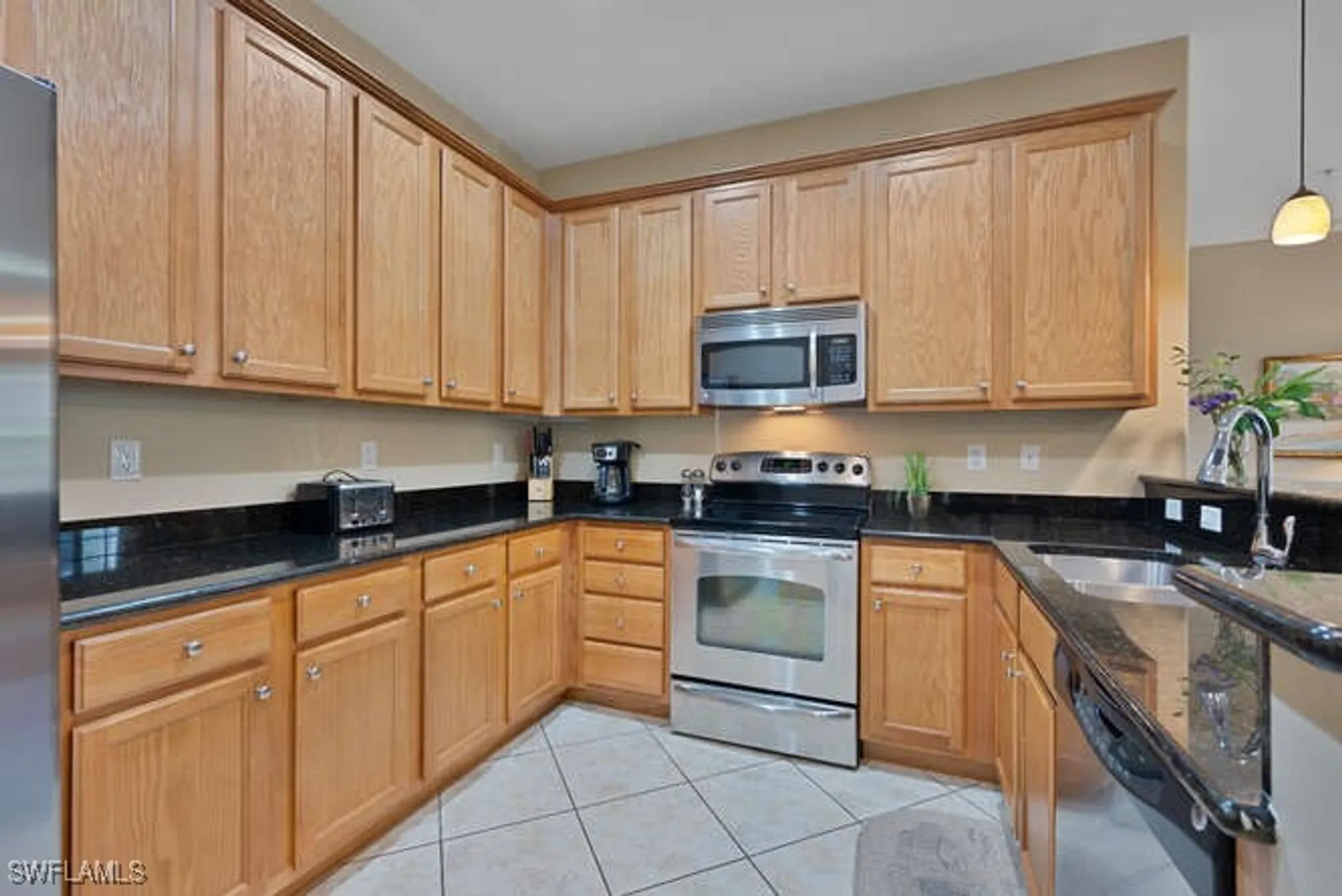 Property Slideshow image 4 of 15 | 8945 malibu st 204, Naples, FL, 34113
