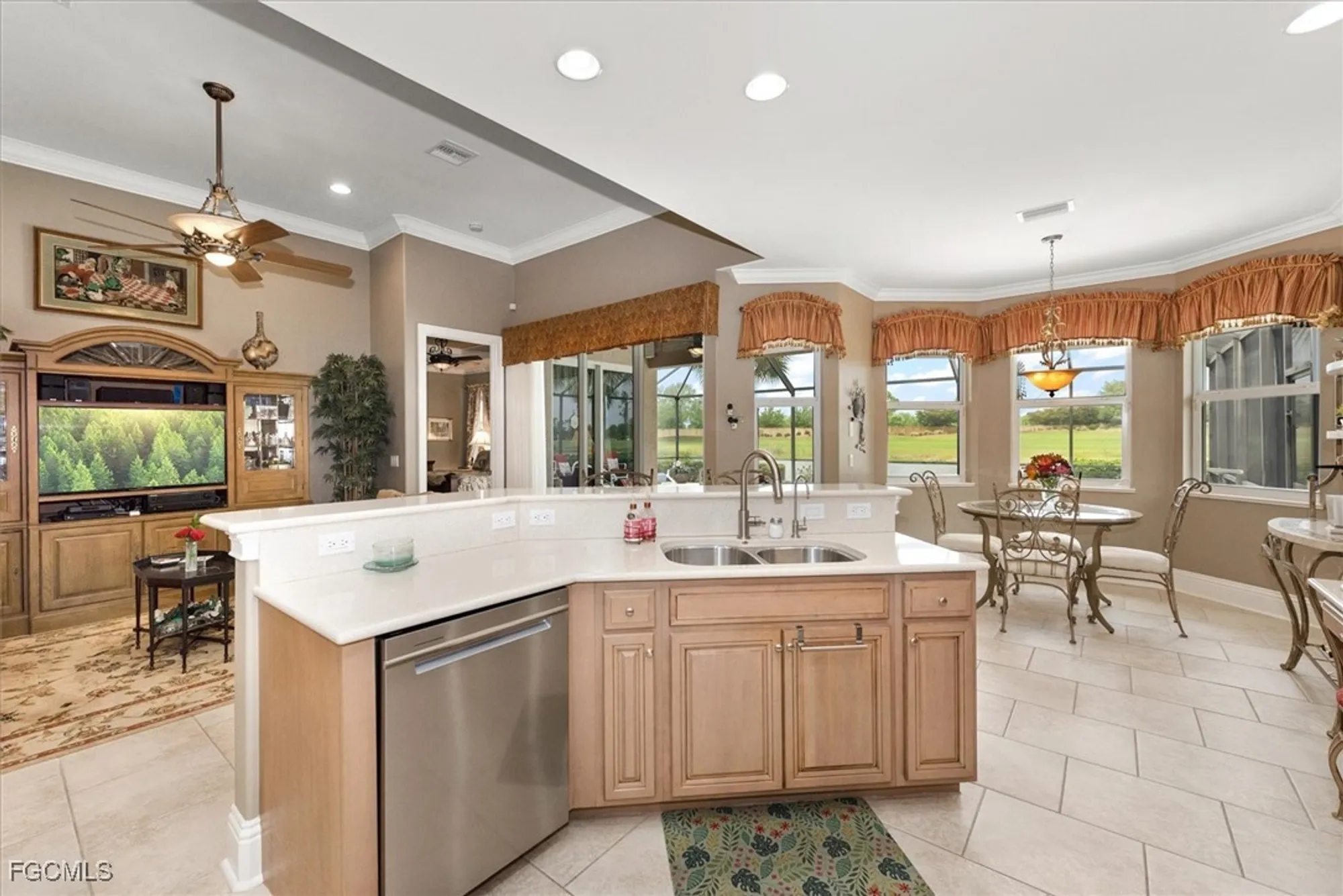 Property Slideshow image 15 of 50 | 10852 tiberio dr, Fort Myers, FL, 33913