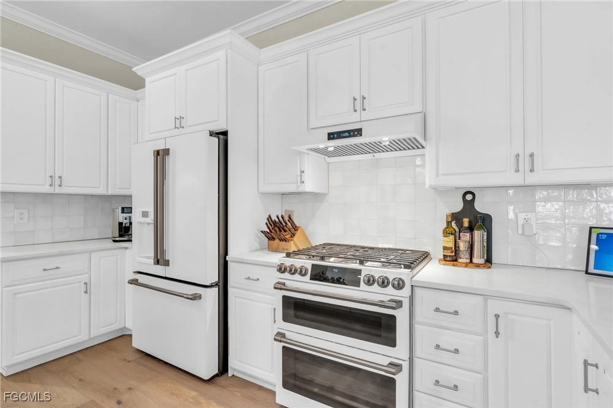 Property Slideshow image 14 of 48 | 11451 compass point dr, Fort Myers, FL, 33908