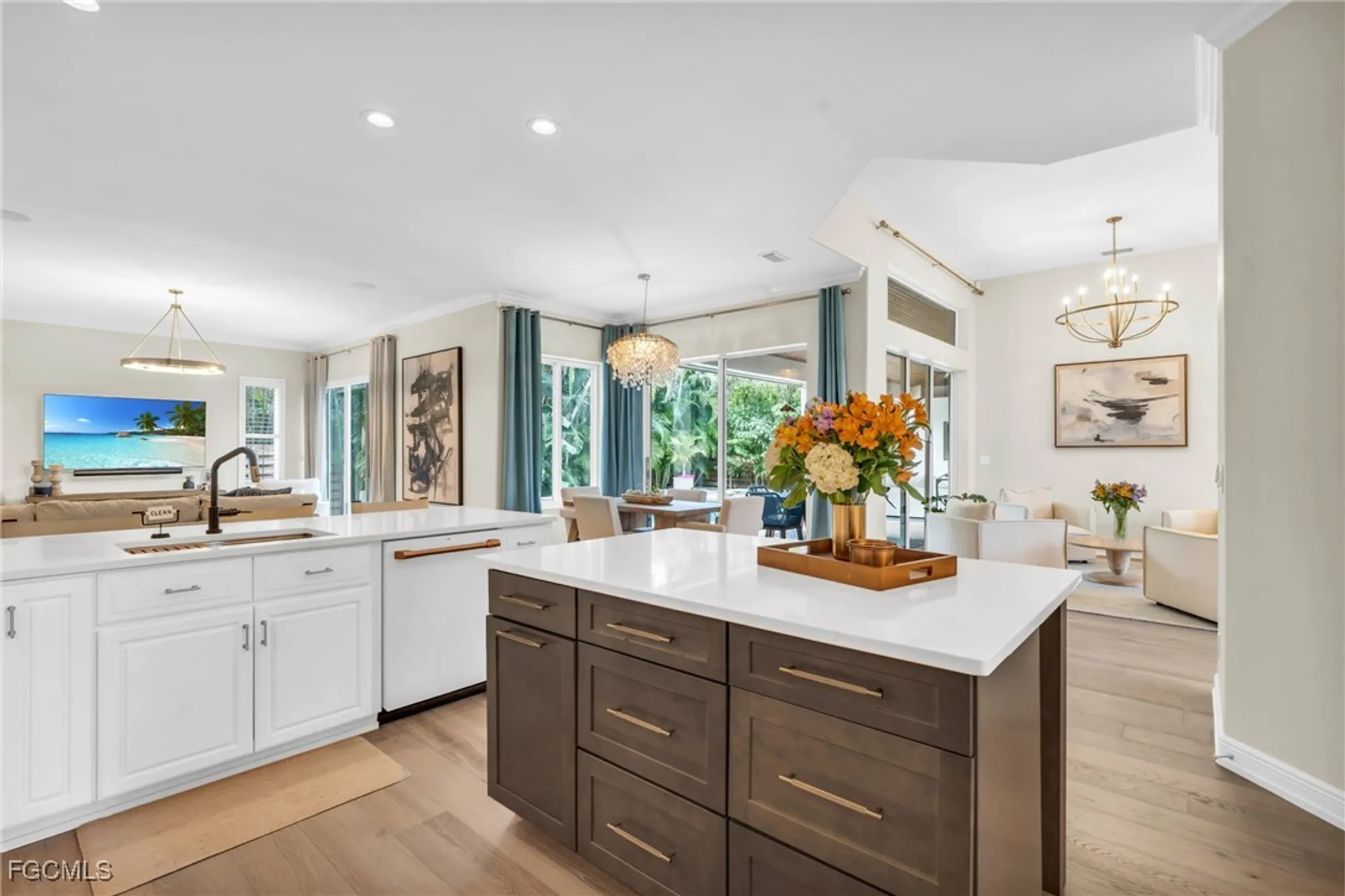 Property Slideshow image 12 of 48 | 11451 compass point dr, Fort Myers, FL, 33908