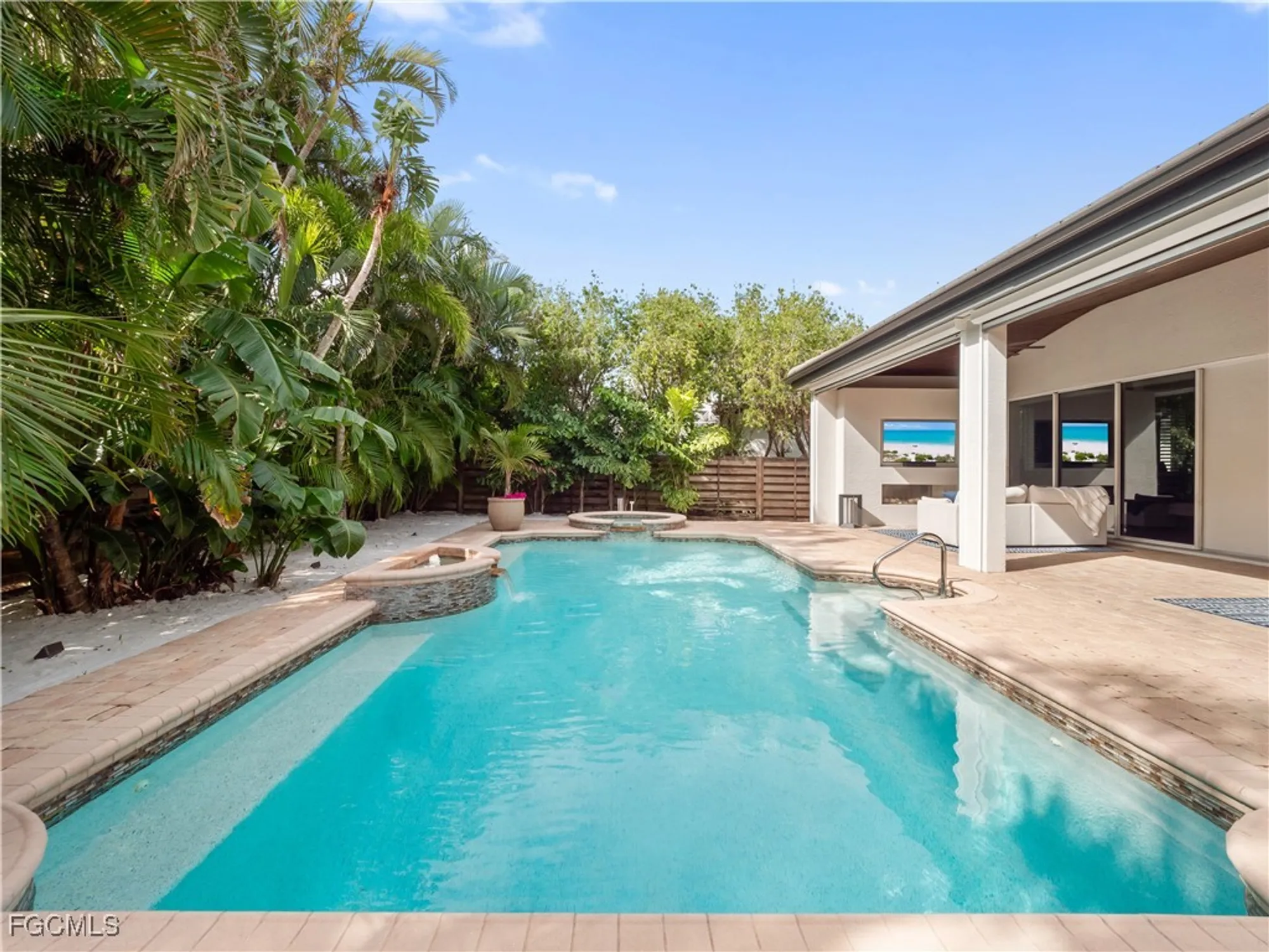 Property Slideshow image 38 of 48 | 11451 compass point dr, Fort Myers, FL, 33908