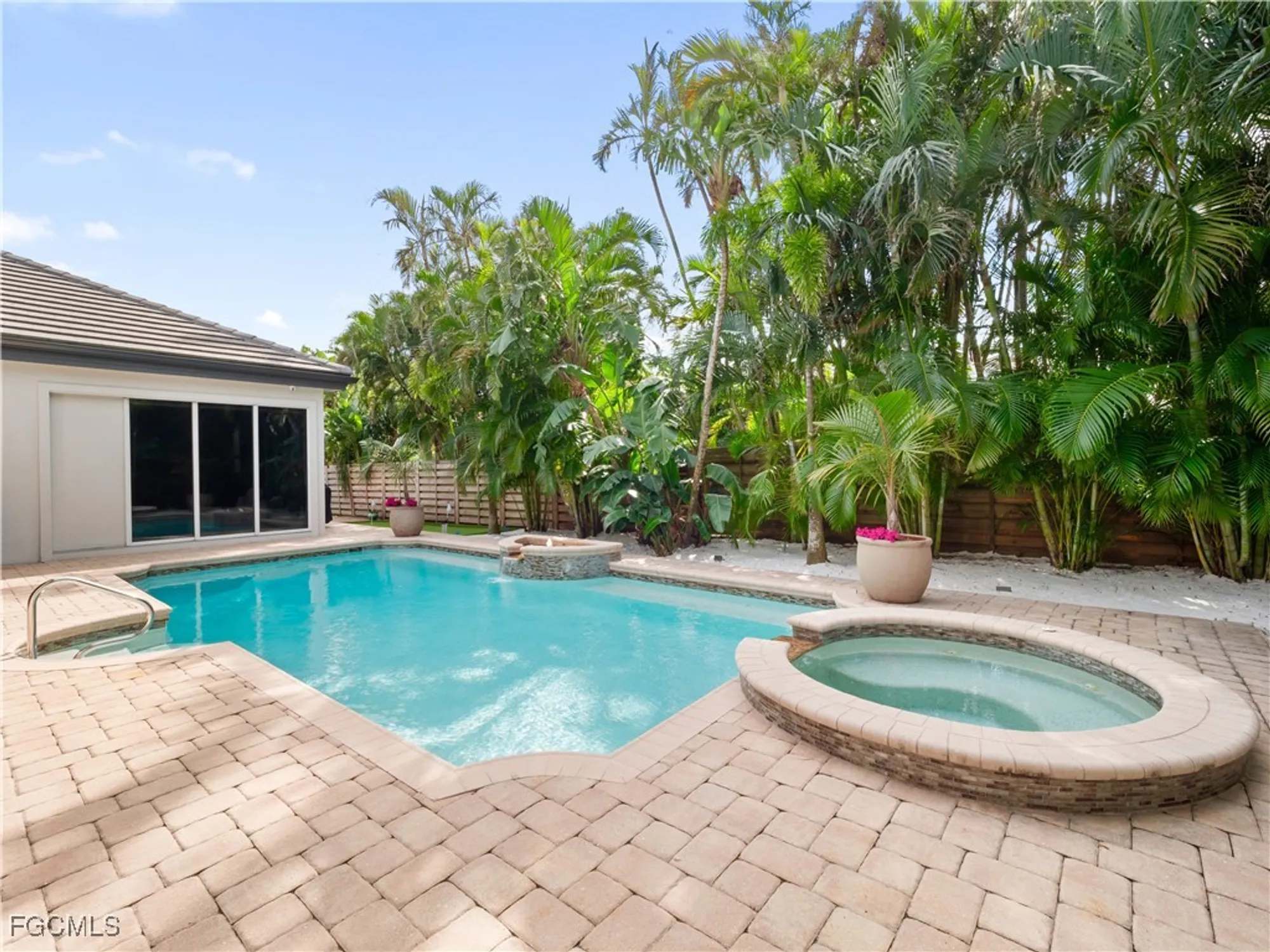 Property Slideshow image 39 of 48 | 11451 compass point dr, Fort Myers, FL, 33908