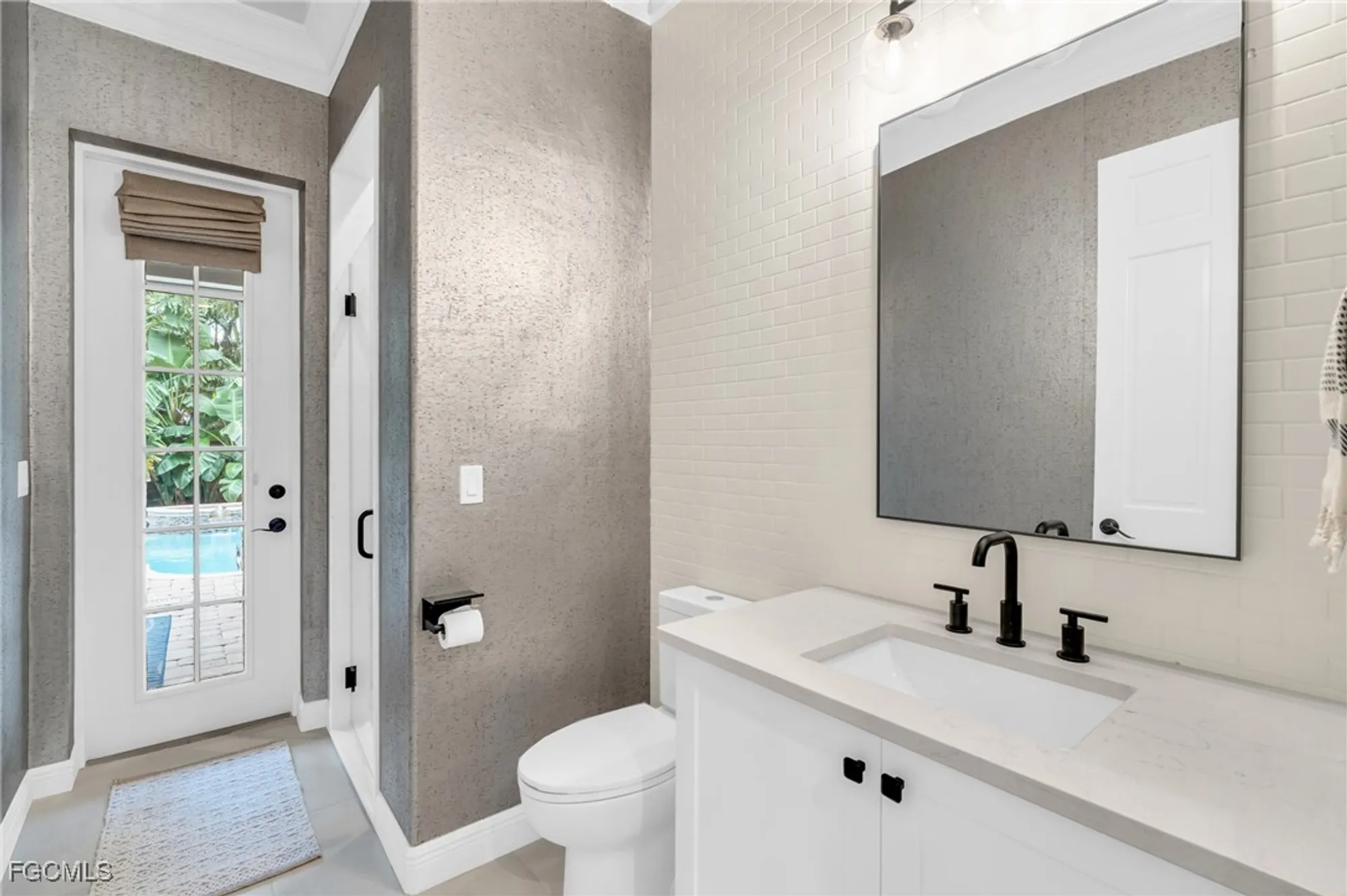 Property Slideshow image 31 of 48 | 11451 compass point dr, Fort Myers, FL, 33908