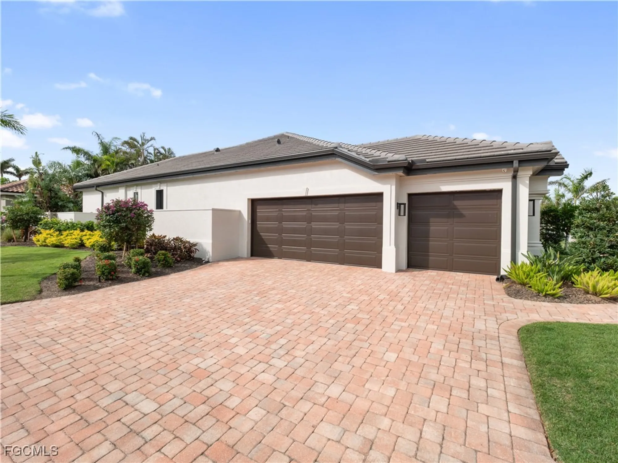 Property Slideshow image 46 of 48 | 11451 compass point dr, Fort Myers, FL, 33908