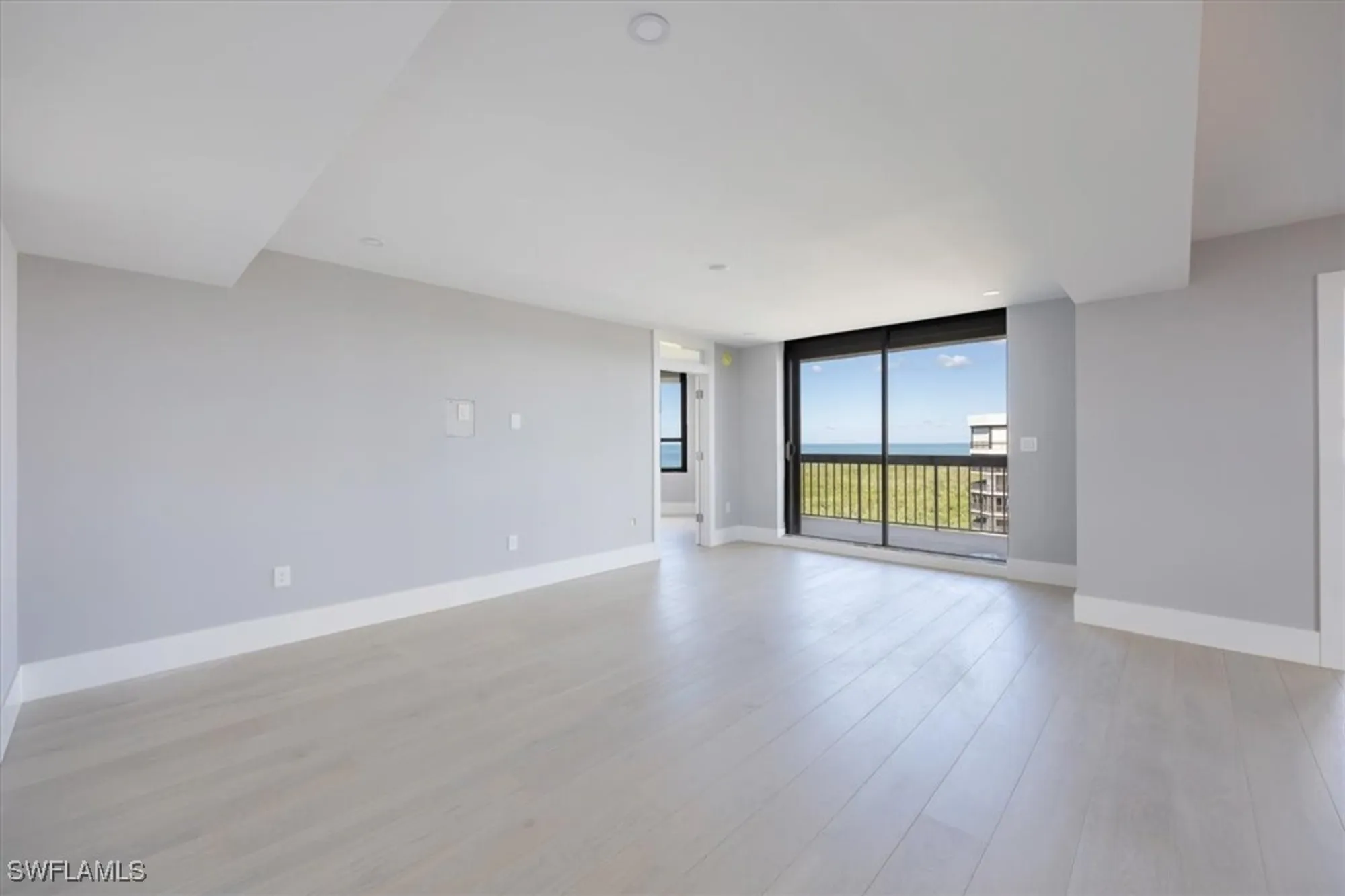 Property Slideshow image 13 of 26 | 6001 pelican bay blvd 1506, Naples, FL, 34108