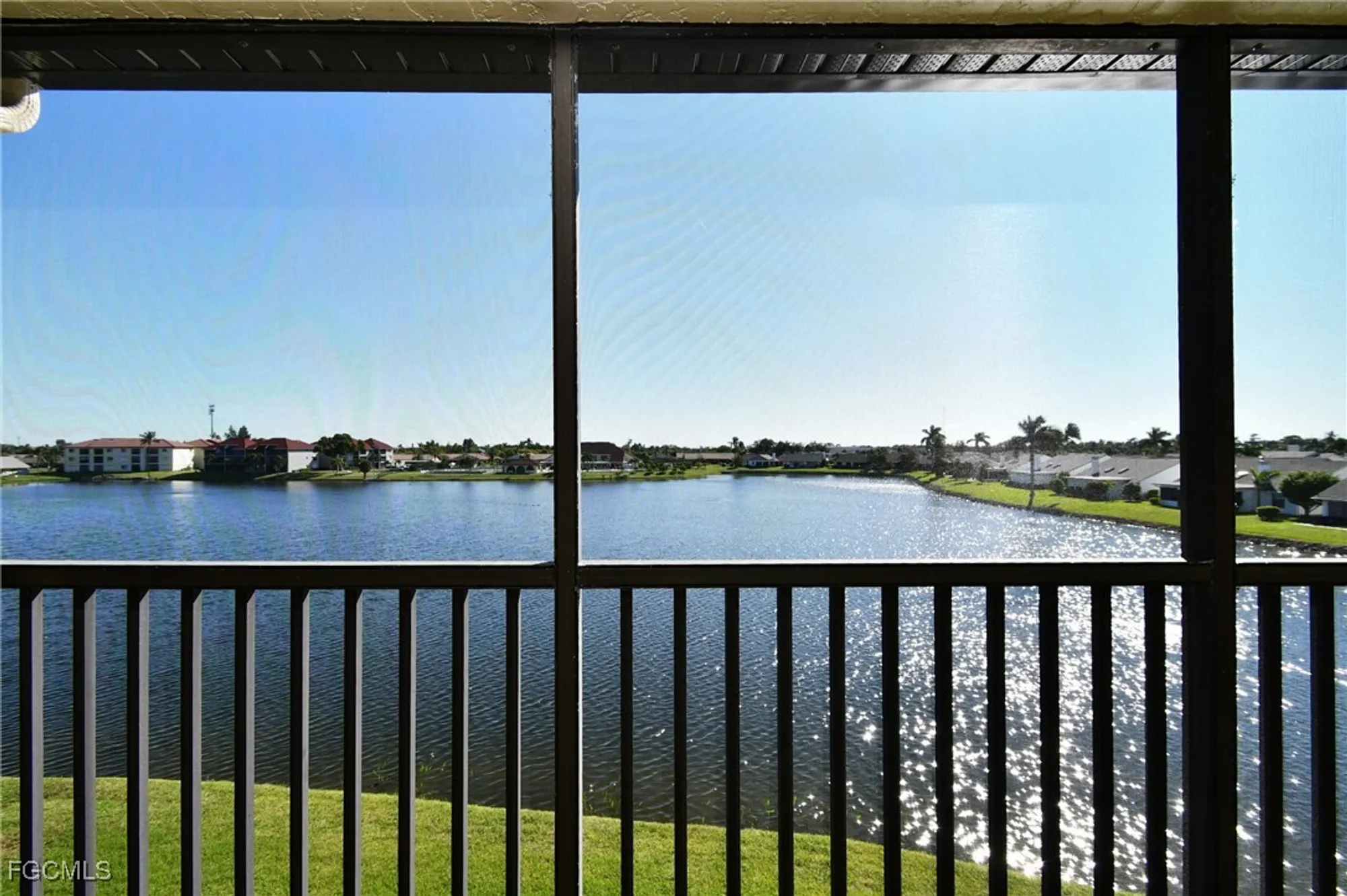 Property Slideshow image 16 of 44 | 11110 caravel cir apt 306, Fort Myers, FL, 33908