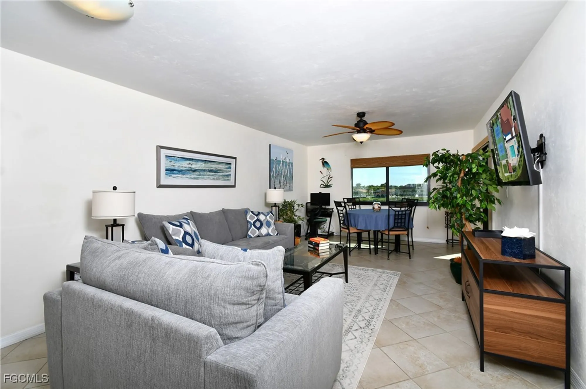 Property Slideshow image 24 of 44 | 11110 caravel cir apt 306, Fort Myers, FL, 33908