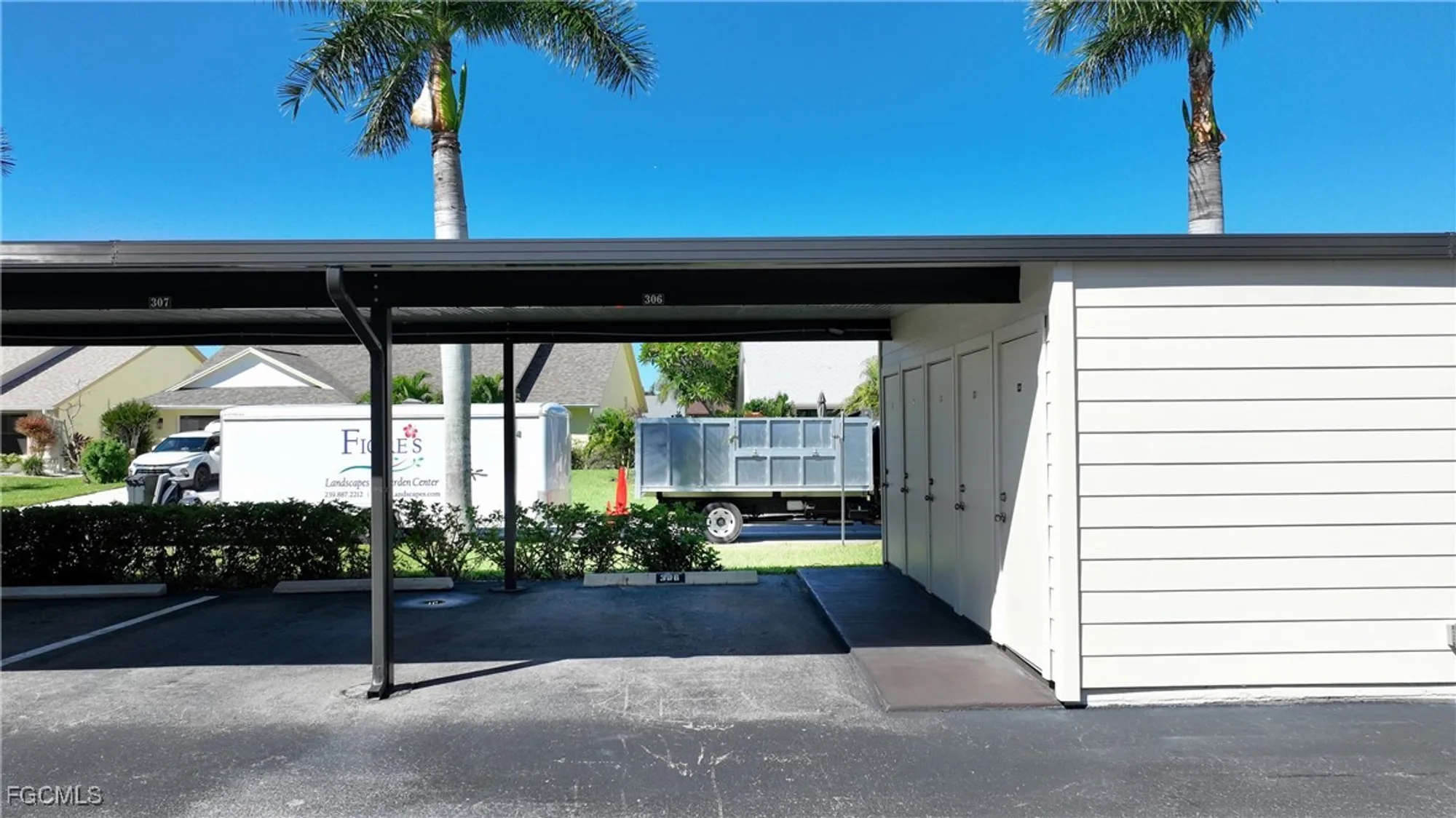 Property Slideshow image 28 of 44 | 11110 caravel cir apt 306, Fort Myers, FL, 33908