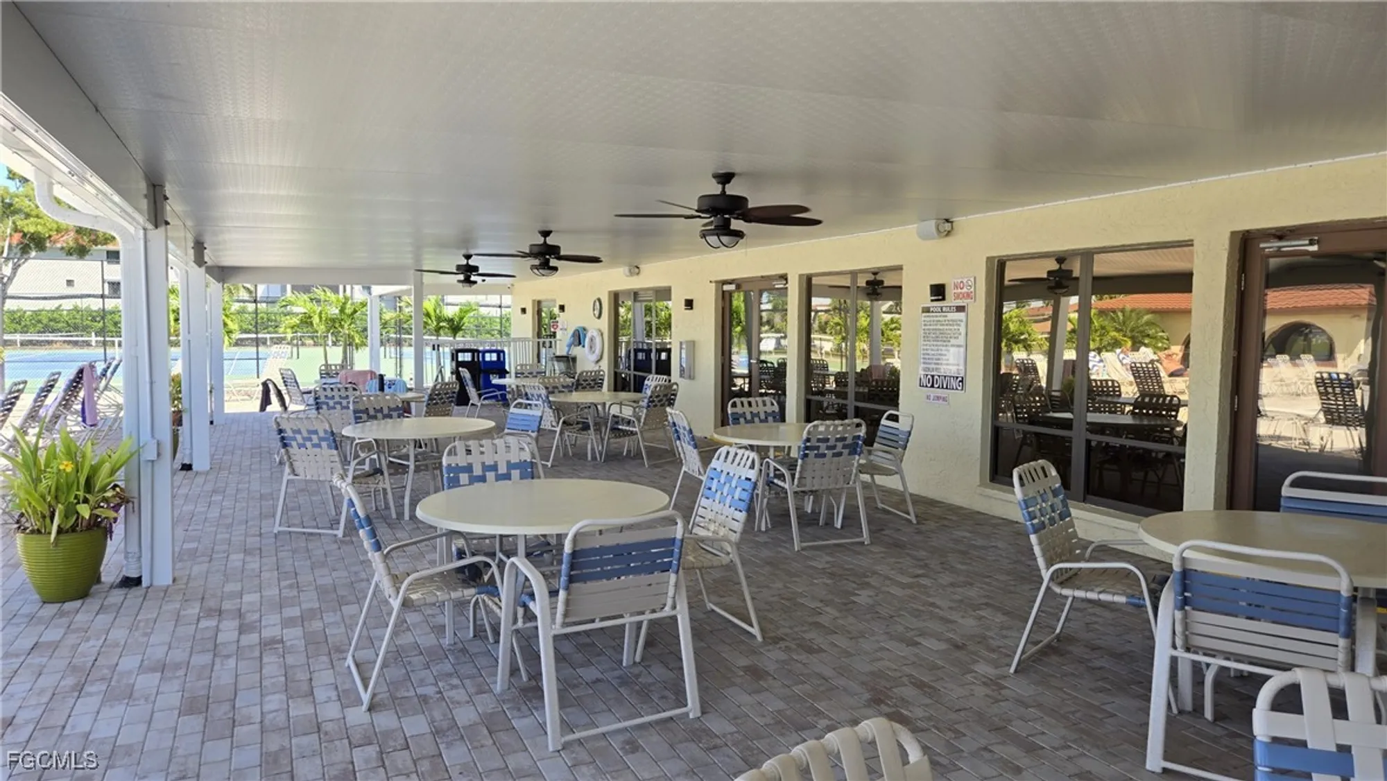 Property Slideshow image 37 of 44 | 11110 caravel cir apt 306, Fort Myers, FL, 33908