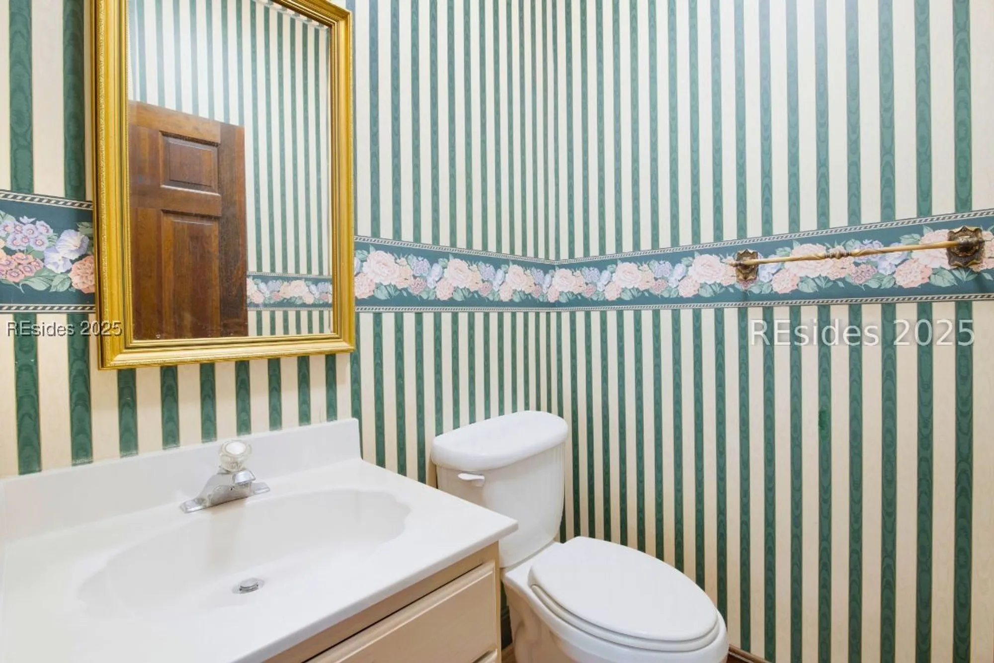 Property Slideshow image 22 of 75 | 1 royal james dr, Hilton Head Island, SC, 29926