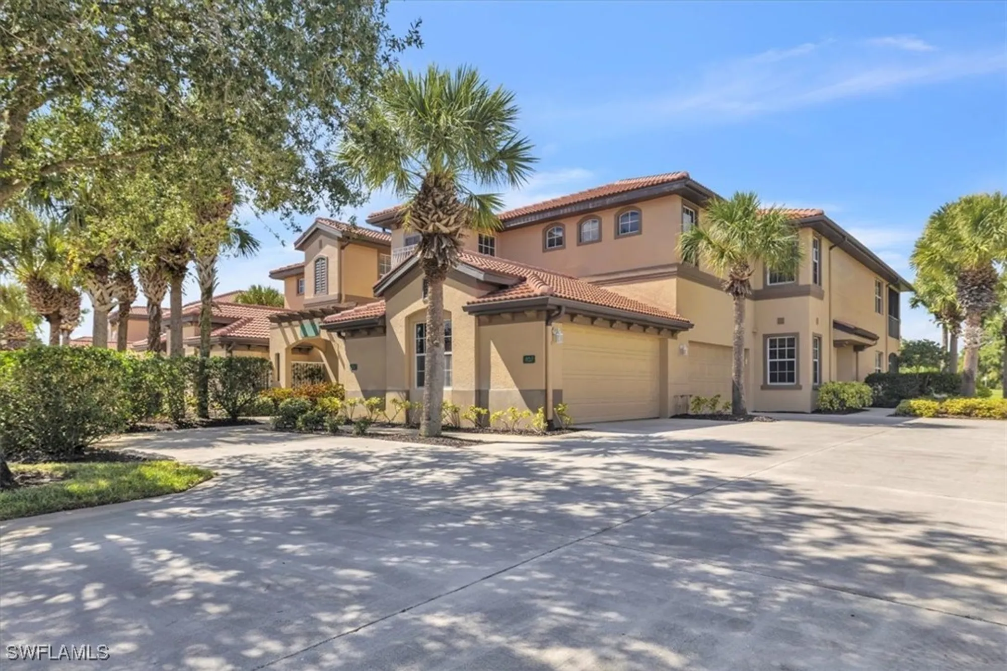 Property Slideshow image 4 of 50 | 9276 aviano dr 202, Fort Myers, FL, 33913