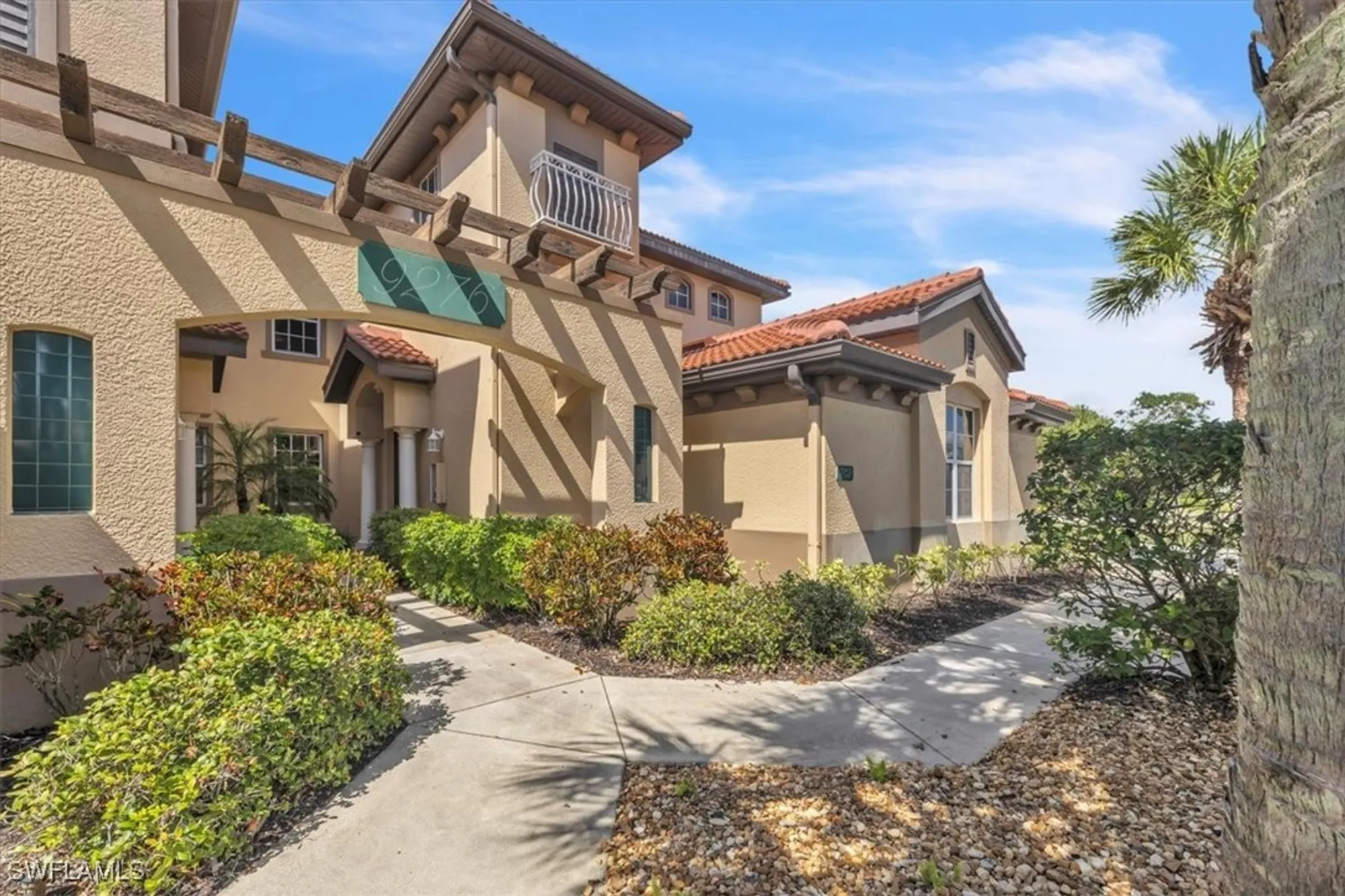 Property Slideshow image 5 of 50 | 9276 aviano dr 202, Fort Myers, FL, 33913